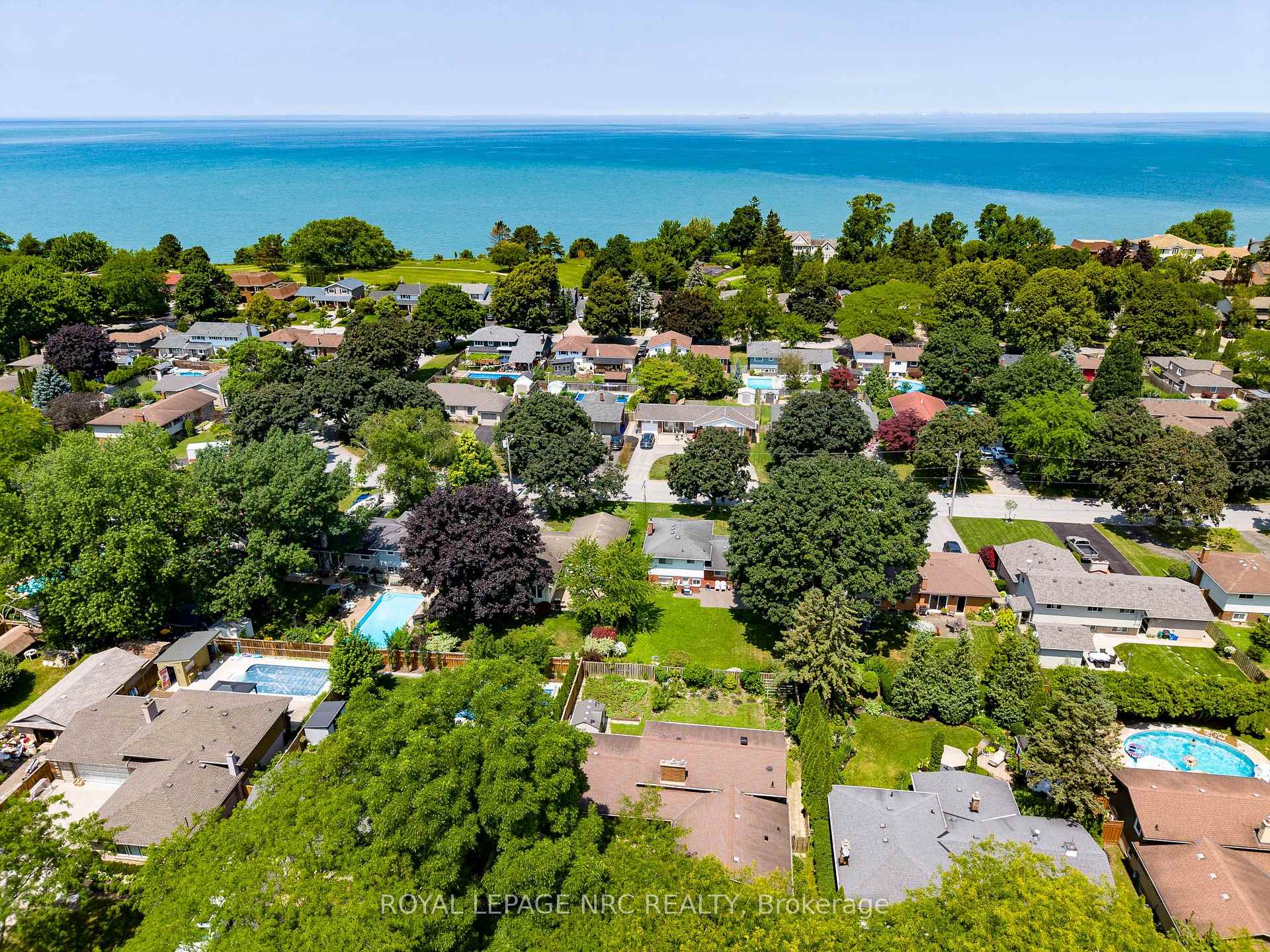 Photo 36 of 15 Black Friars Road, St. Catharines, Lakeshore — HOMEH
