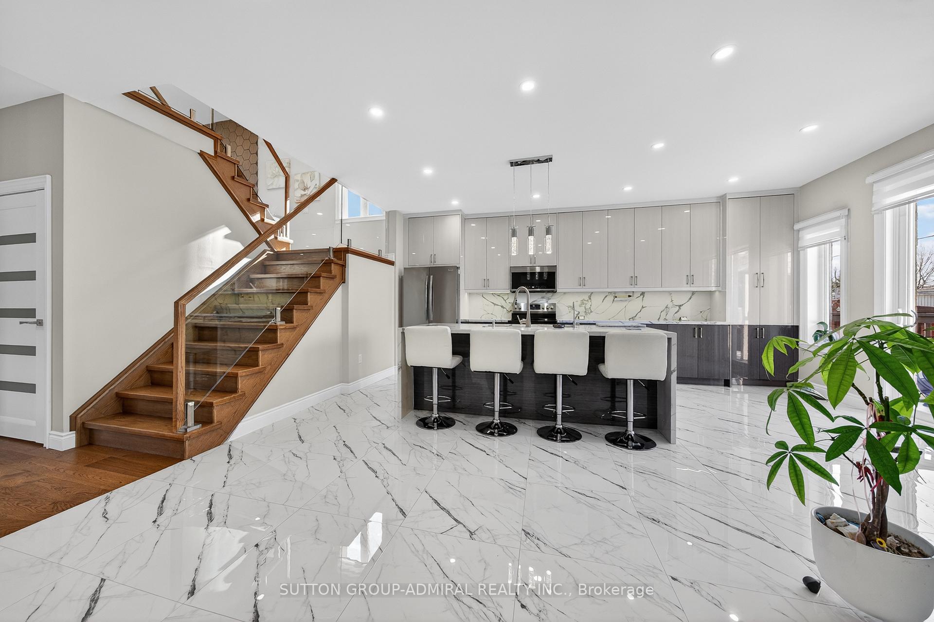 Photo 1 of 62 Prince George Crescent, Barrie, Innis-Shore — HOMEH