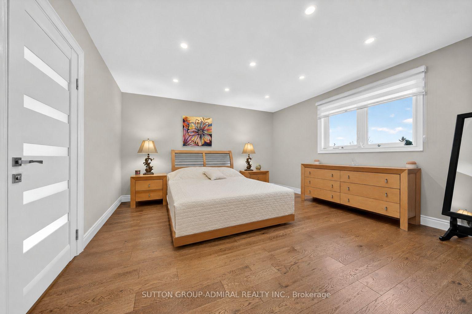Photo 24 of 62 Prince George Crescent, Barrie, Innis-Shore — HOMEH