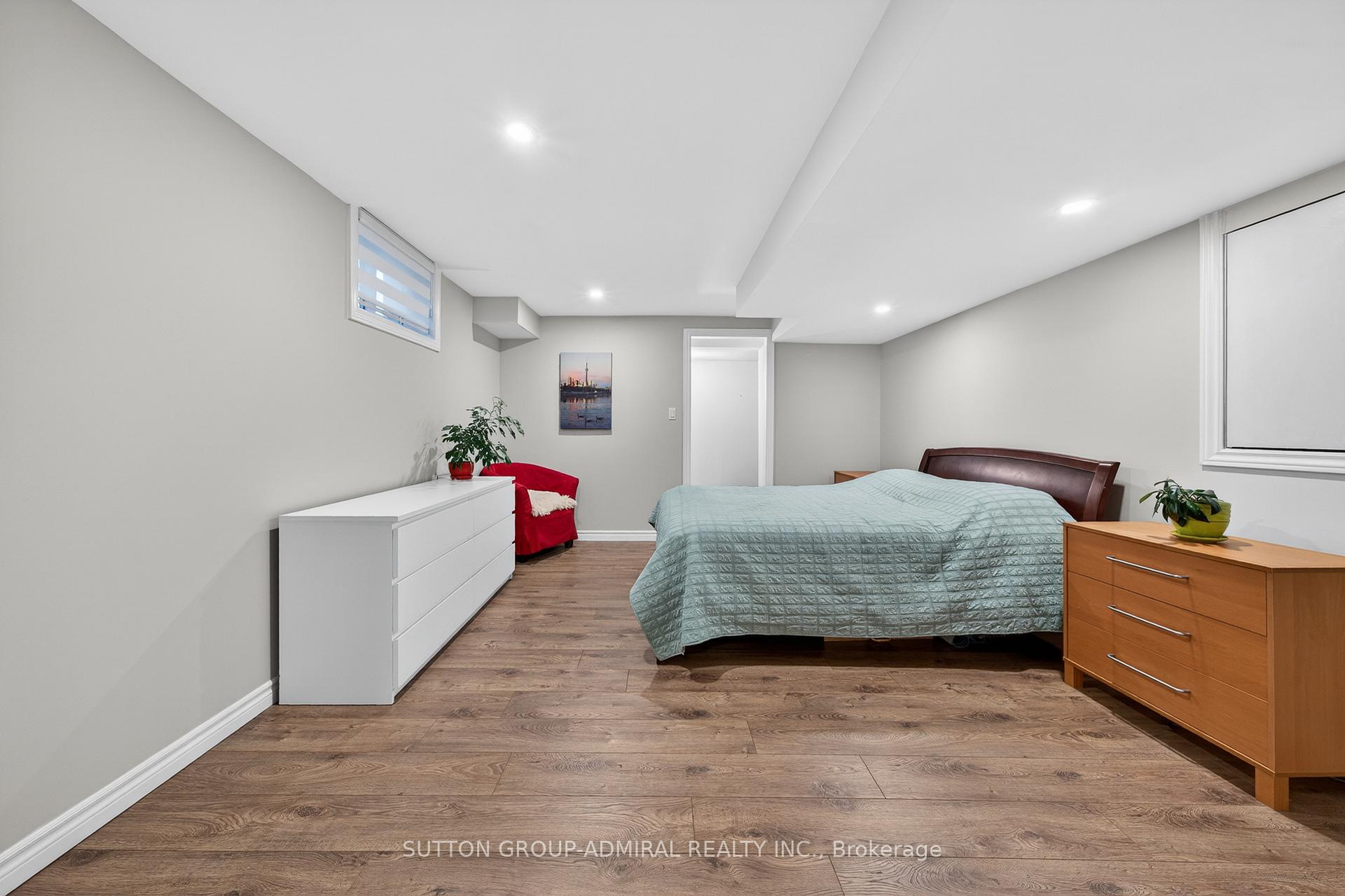 Photo 37 of 62 Prince George Crescent, Barrie, Innis-Shore — HOMEH