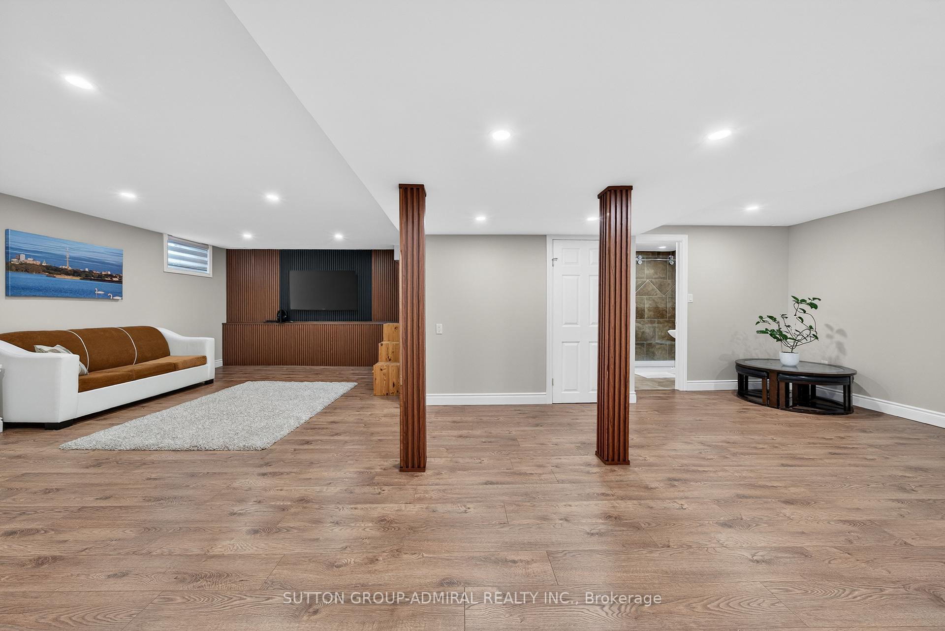 Photo 41 of 62 Prince George Crescent, Barrie, Innis-Shore — HOMEH