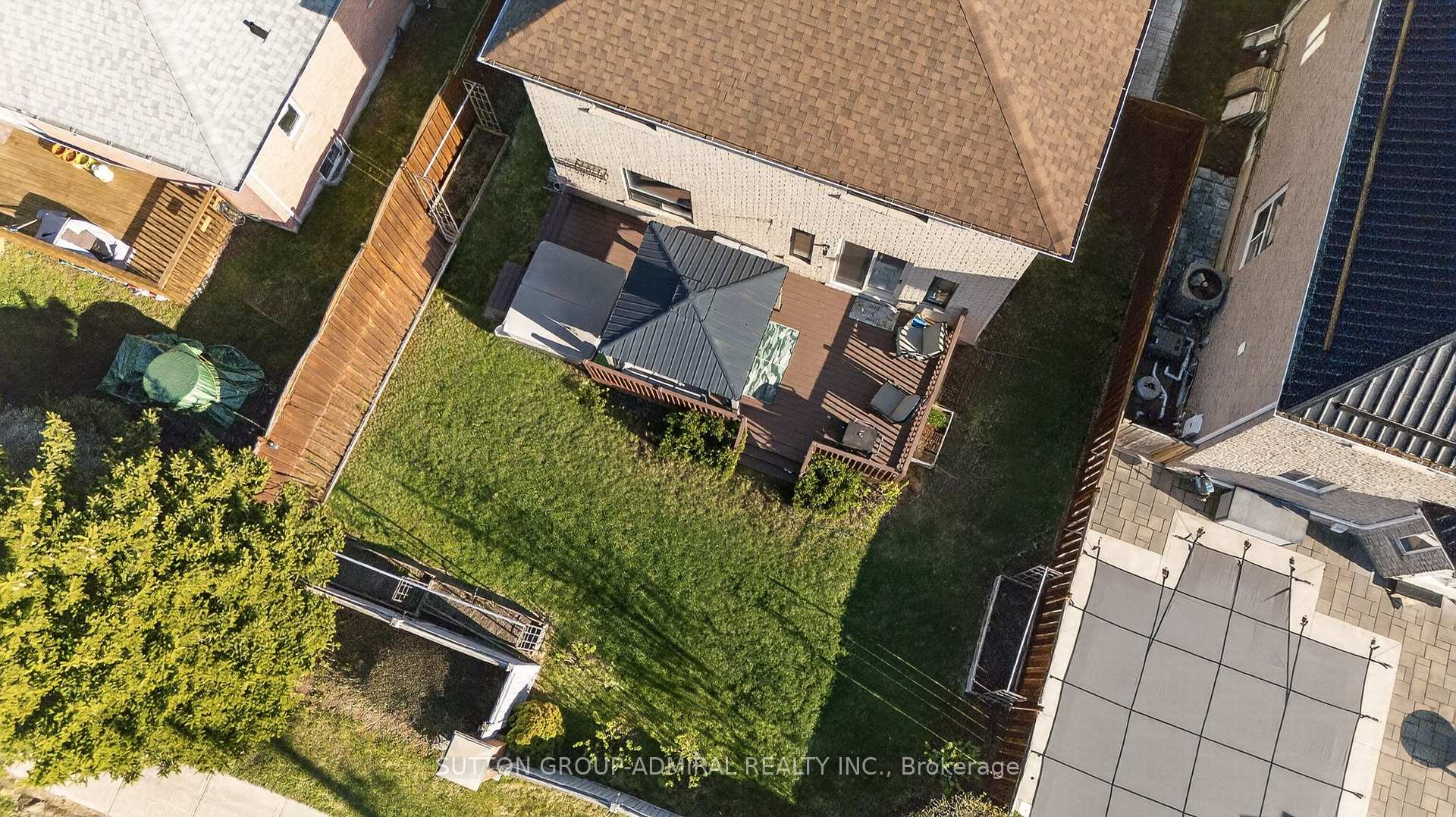 Photo 45 of 62 Prince George Crescent, Barrie, Innis-Shore — HOMEH