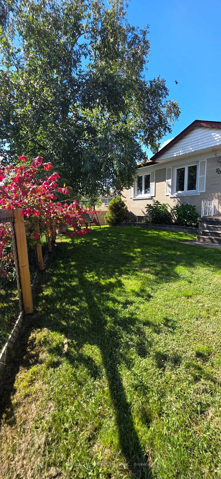 Photo 3 of 4 Karen Crescent, Orillia — HOMEH