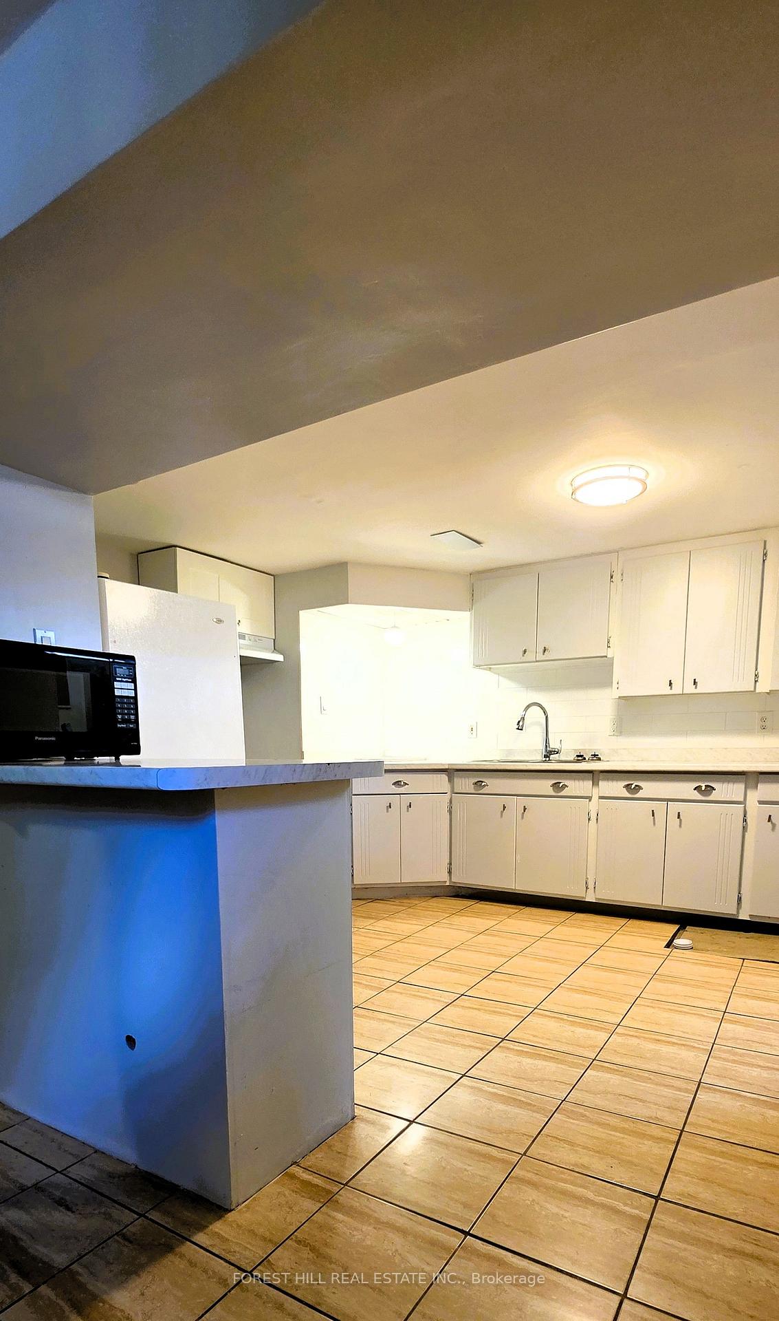 Photo 52 of 4 Karen Crescent, Orillia — HOMEH