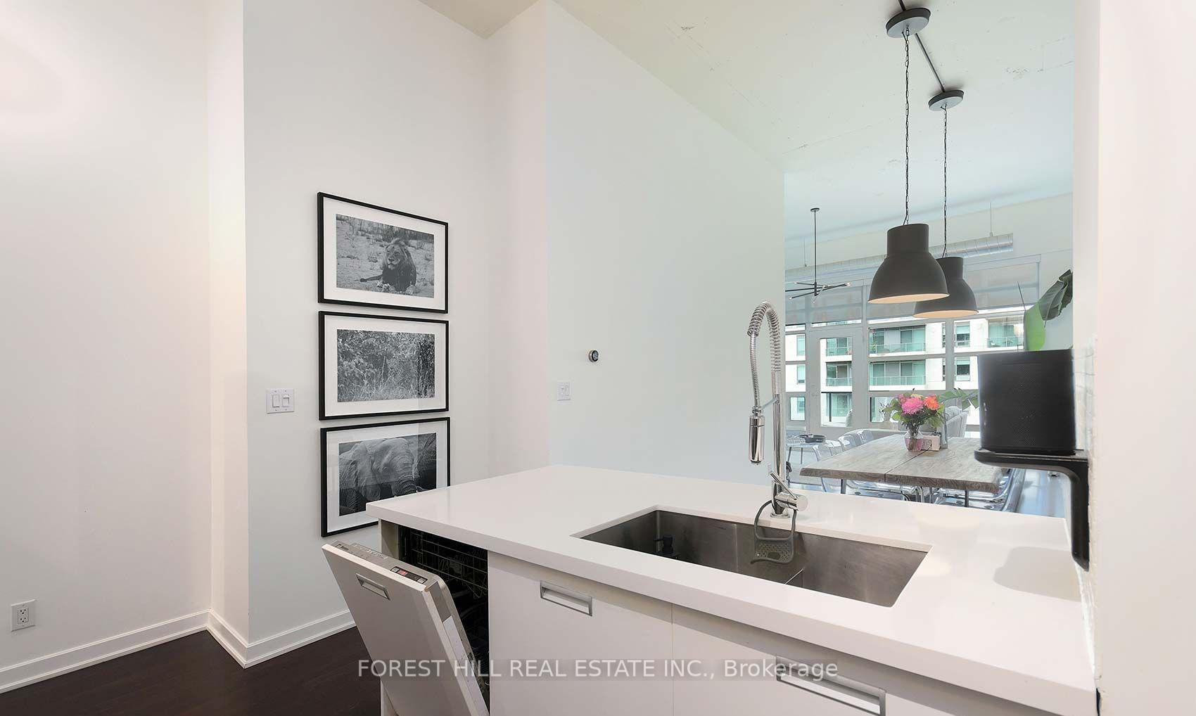 Photo 6 of Unit 408, 380 Macpherson Avenue, Toronto, Casa Loma — HOMEH