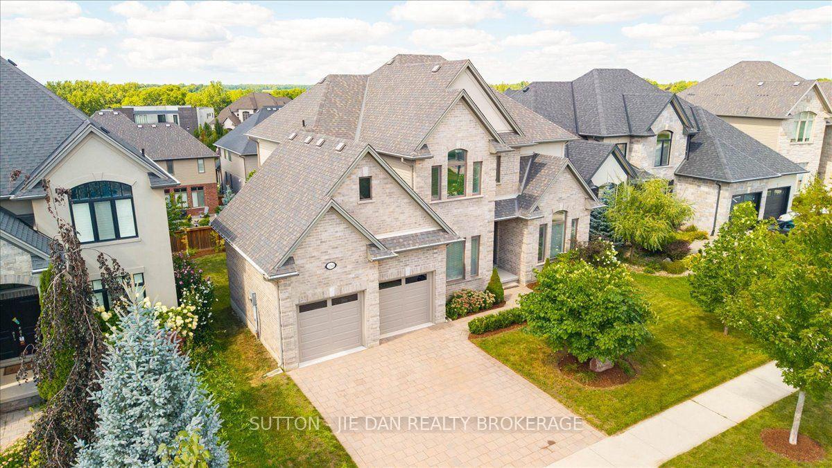 Photo 1 of 2361 Torrey Pines Way, London, North R — HOMEH