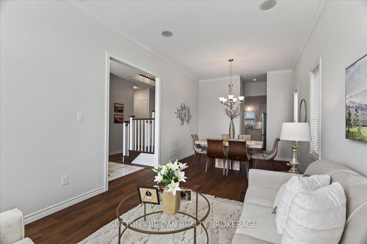 Photo 15 of 2361 Torrey Pines Way, London, North R — HOMEH