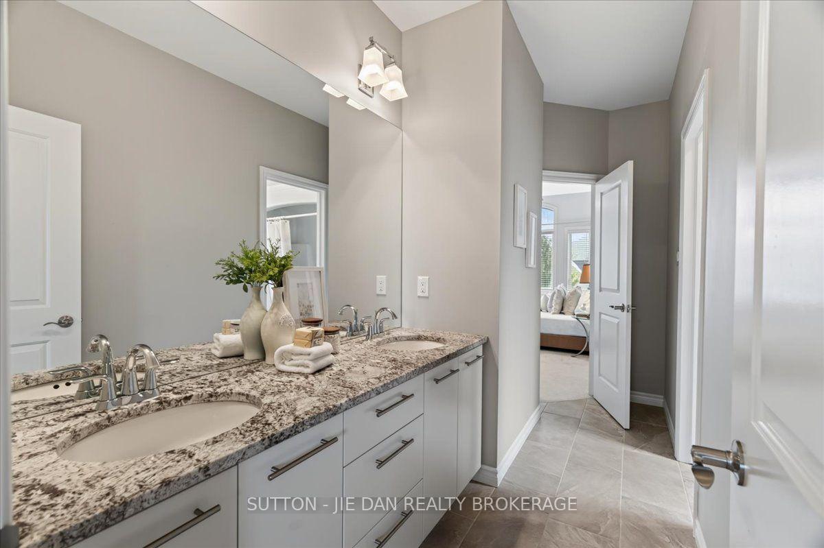 Photo 24 of 2361 Torrey Pines Way, London, North R — HOMEH