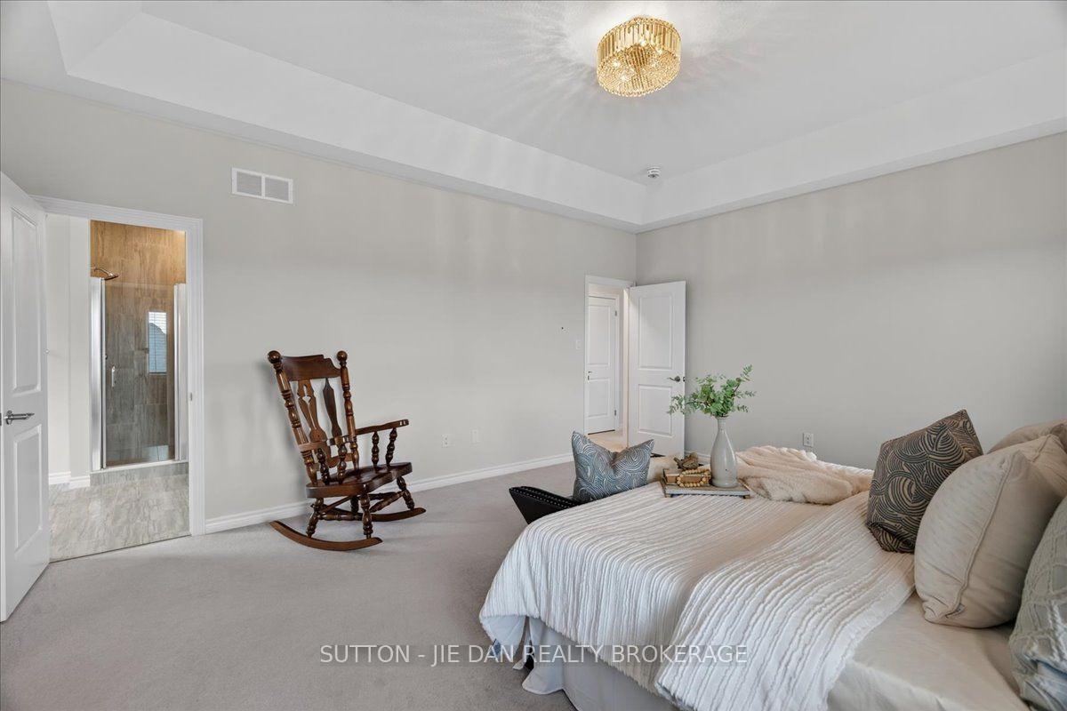 Photo 29 of 2361 Torrey Pines Way, London, North R — HOMEH