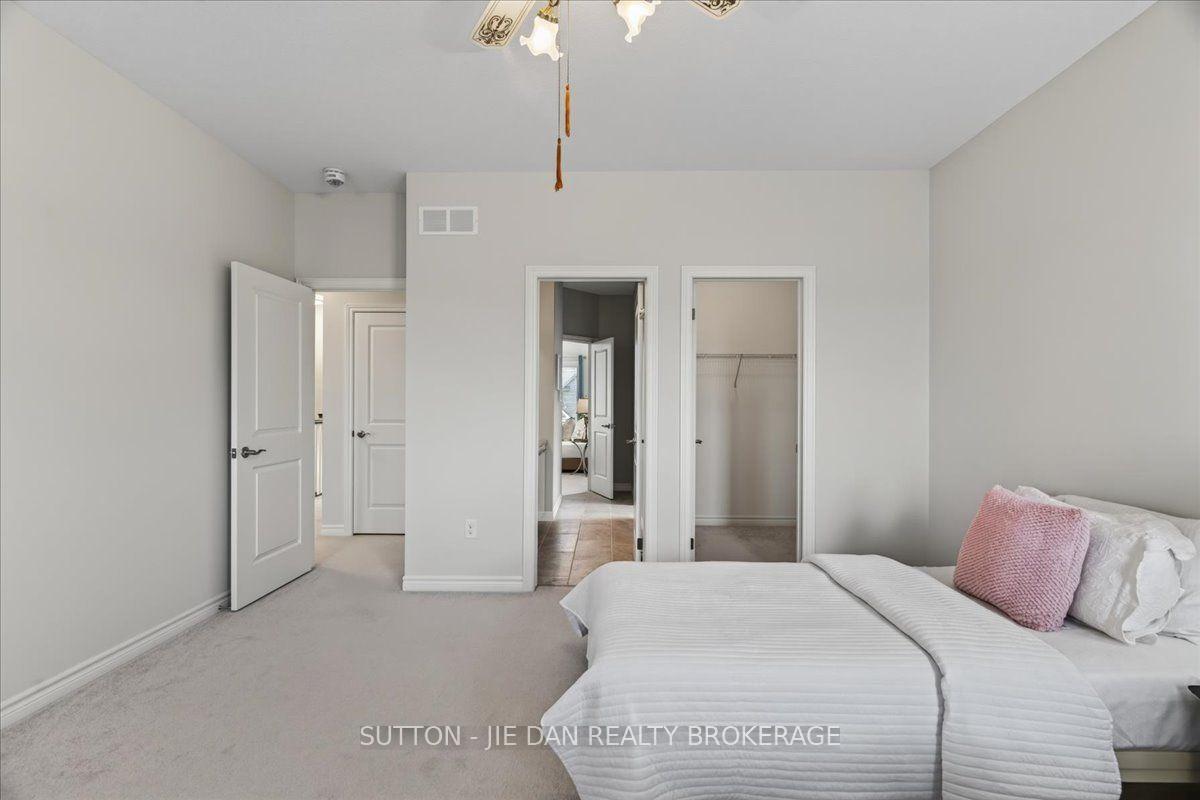 Photo 33 of 2361 Torrey Pines Way, London, North R — HOMEH