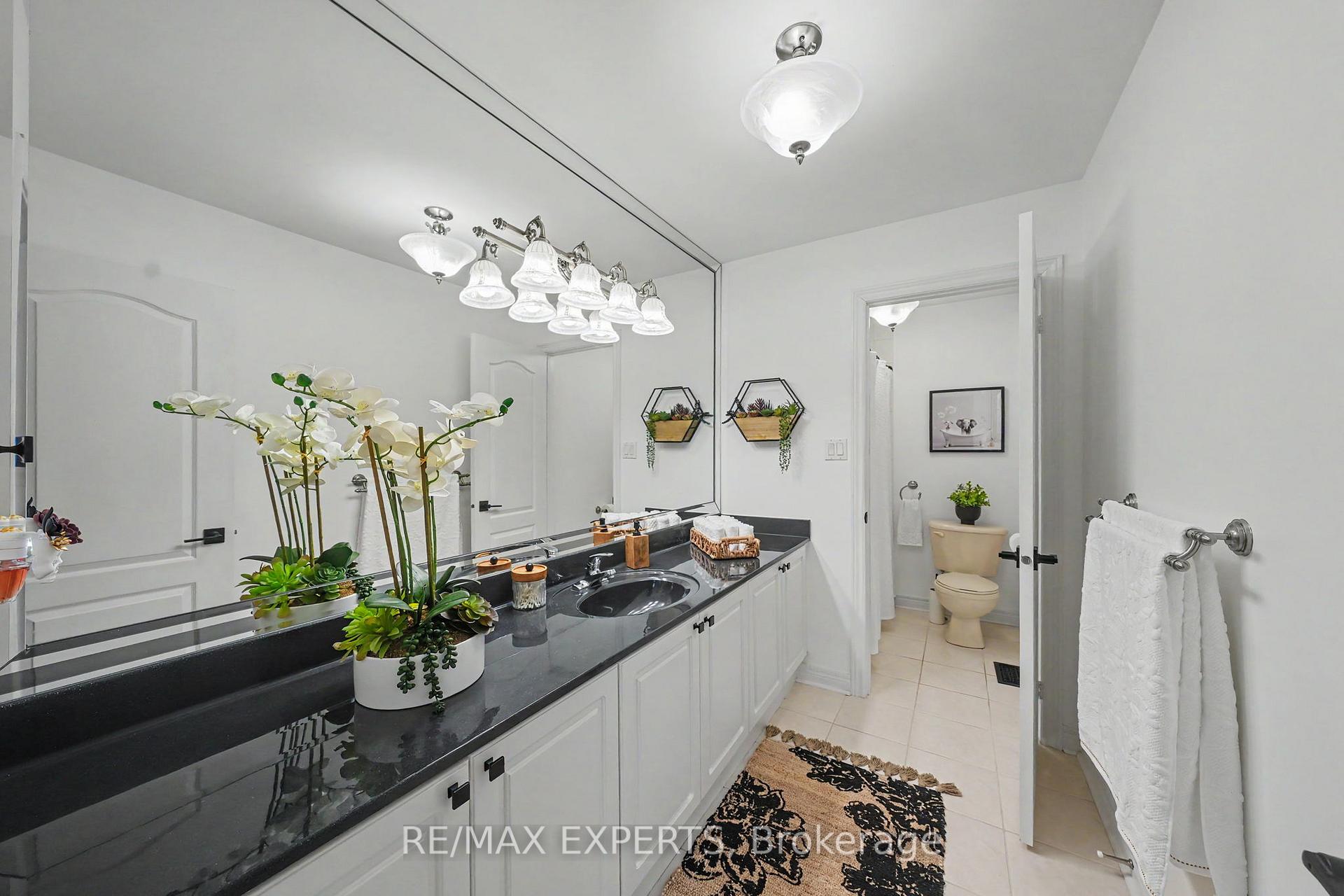 Photo 22 of 15 Arrowood Crescent, Vaughan, Sonoma Heights — HOMEH