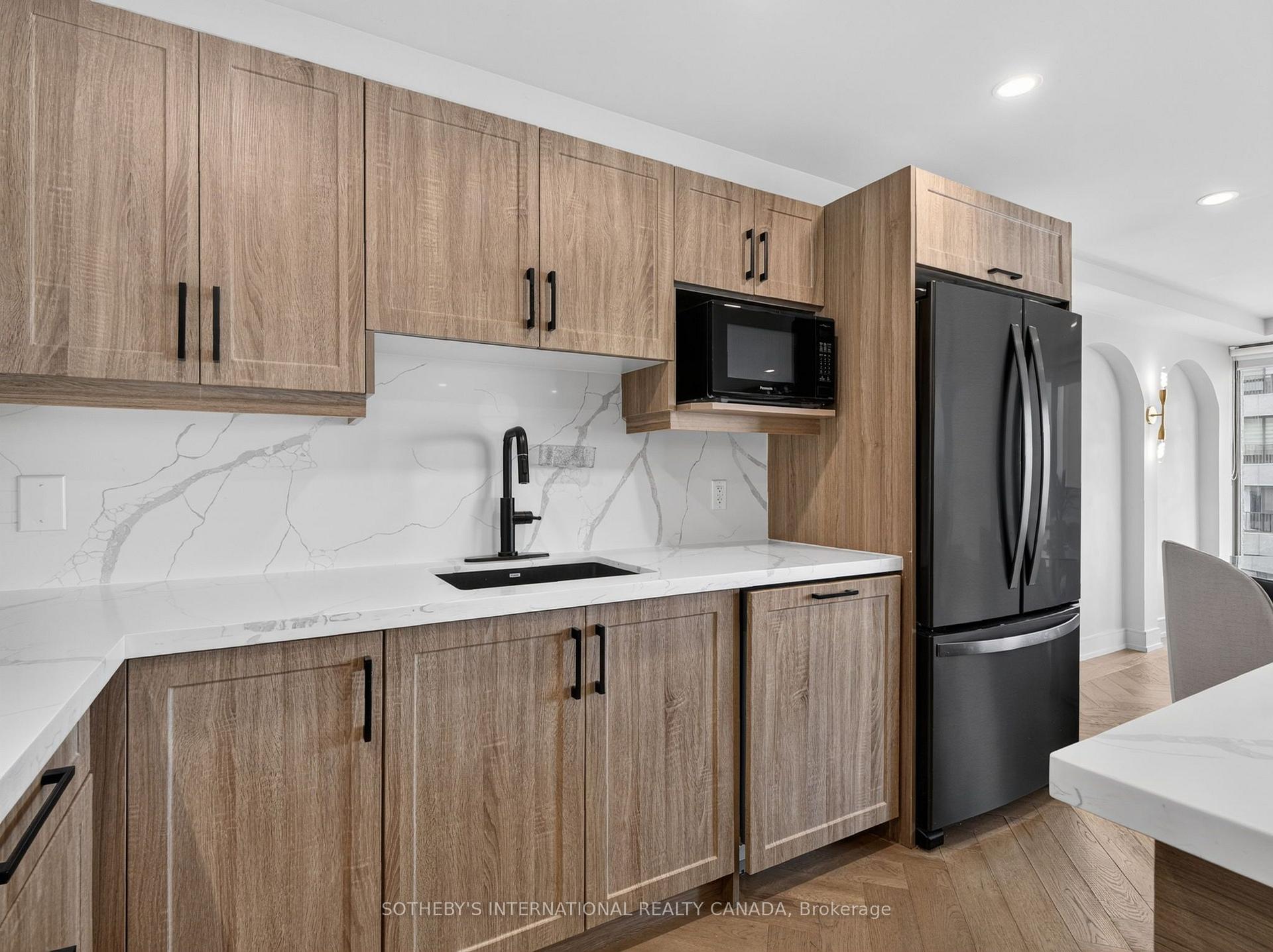 Photo 18 of Unit 3503, 65 Harbour Square, Toronto, Waterfront Communities — HOMEH