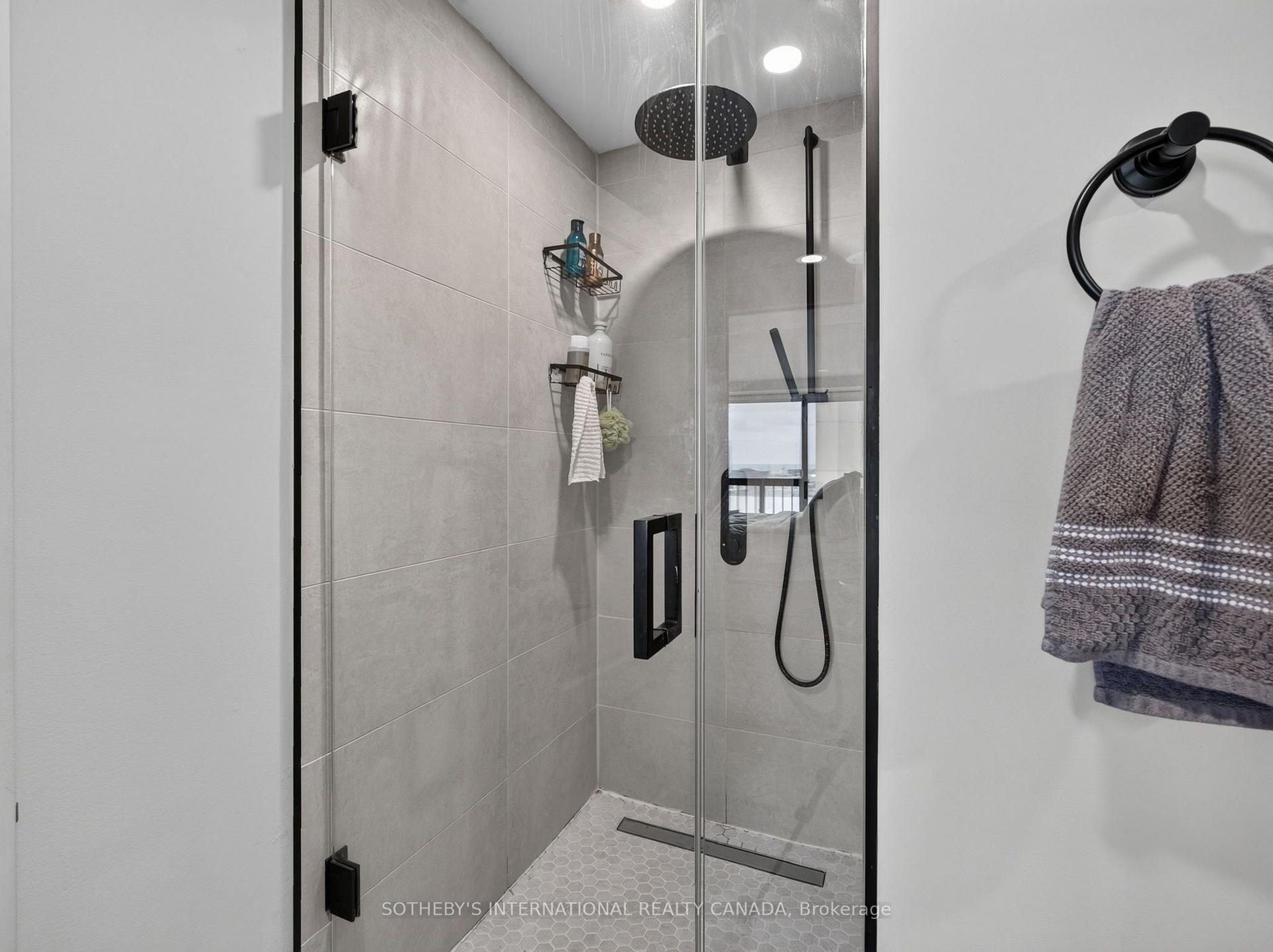 Photo 26 of Unit 3503, 65 Harbour Square, Toronto, Waterfront Communities — HOMEH