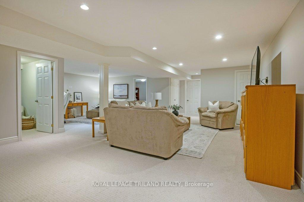 Photo 28 of Unit 67, 70 Tanoak Drive, London, North E — HOMEH
