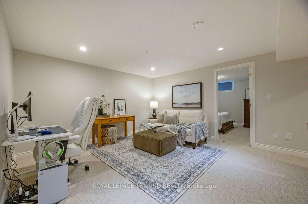 Photo 31 of Unit 67, 70 Tanoak Drive, London, North E — HOMEH