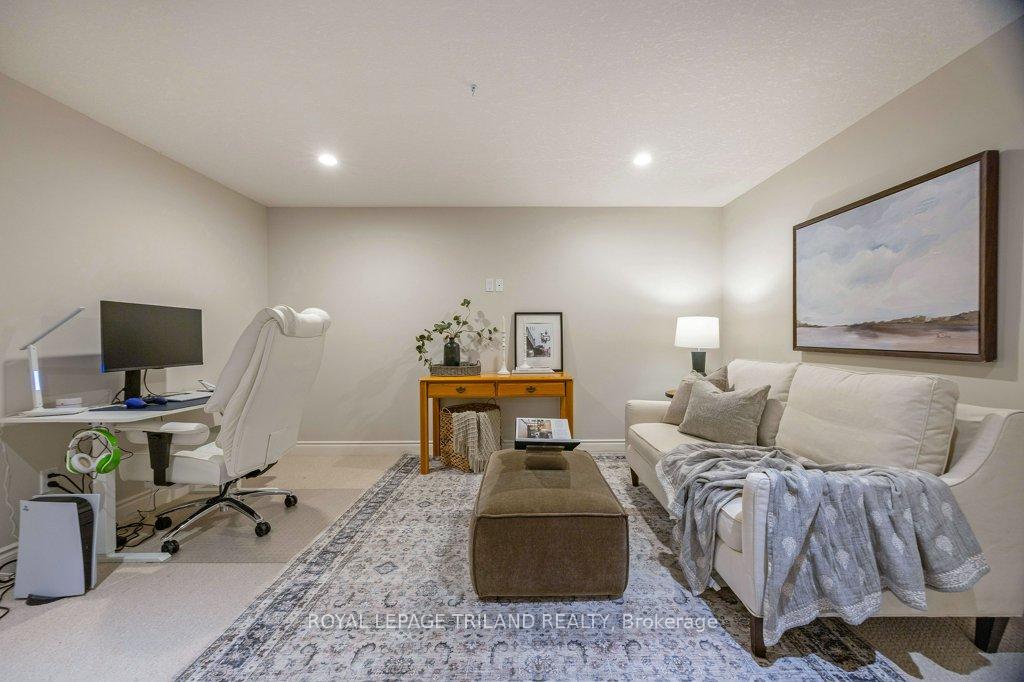 Photo 32 of Unit 67, 70 Tanoak Drive, London, North E — HOMEH