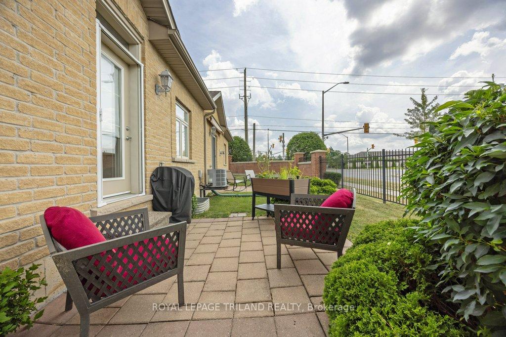 Photo 38 of Unit 67, 70 Tanoak Drive, London, North E — HOMEH