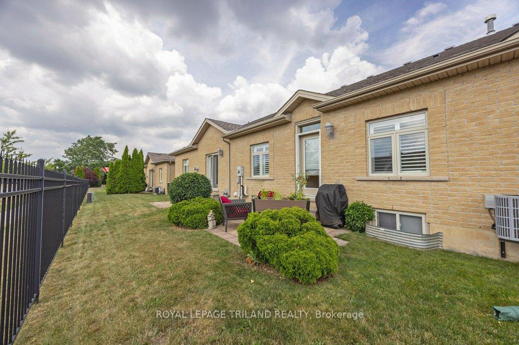 Photo 40 of Unit 67, 70 Tanoak Drive, London, North E — HOMEH