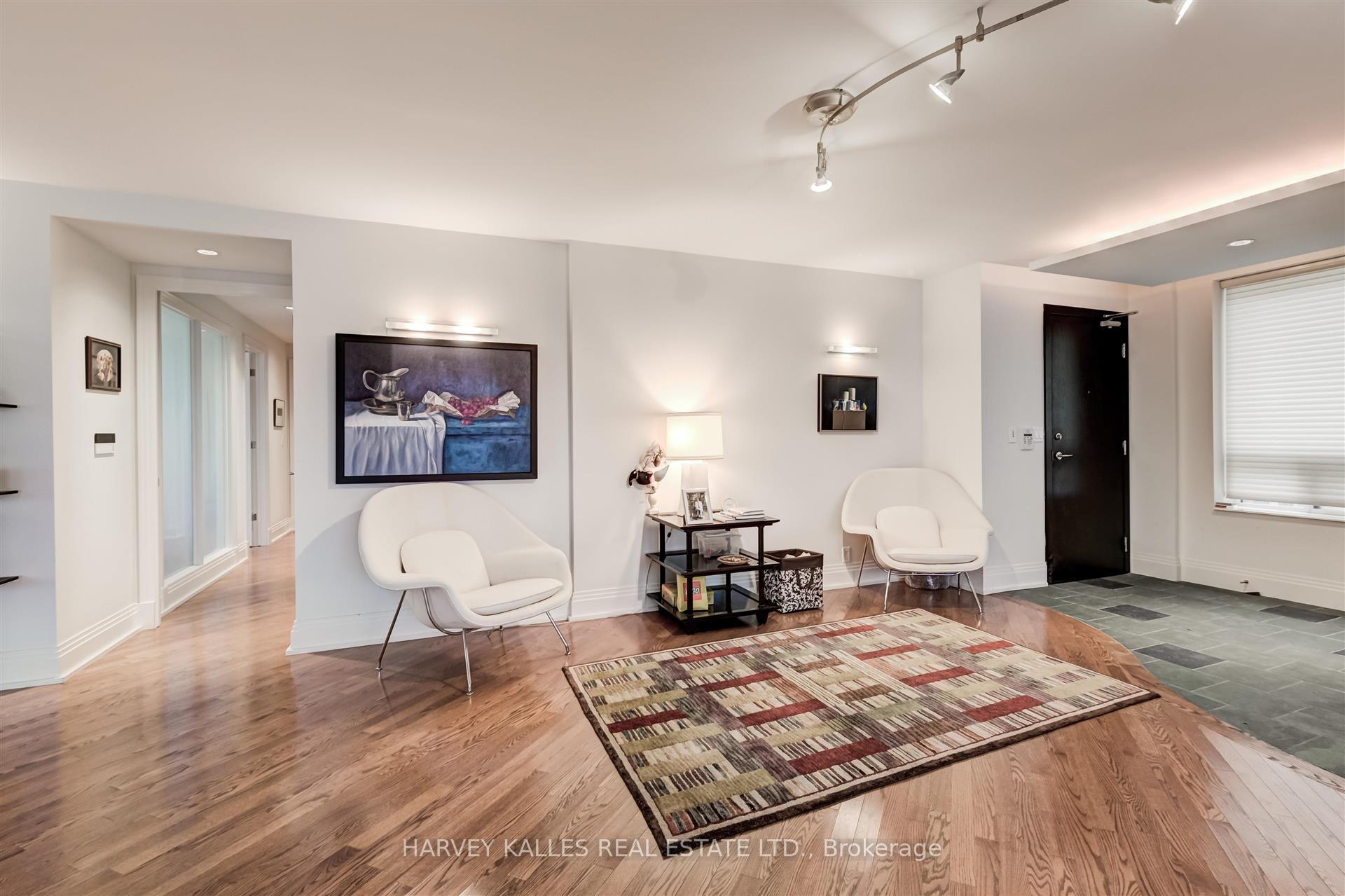 Photo 8 of Unit 708, 99 Avenue Road, Toronto, The Annex — HOMEH