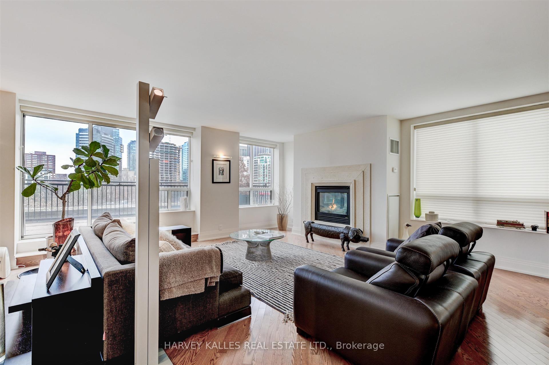 Photo 9 of Unit 708, 99 Avenue Road, Toronto, The Annex — HOMEH