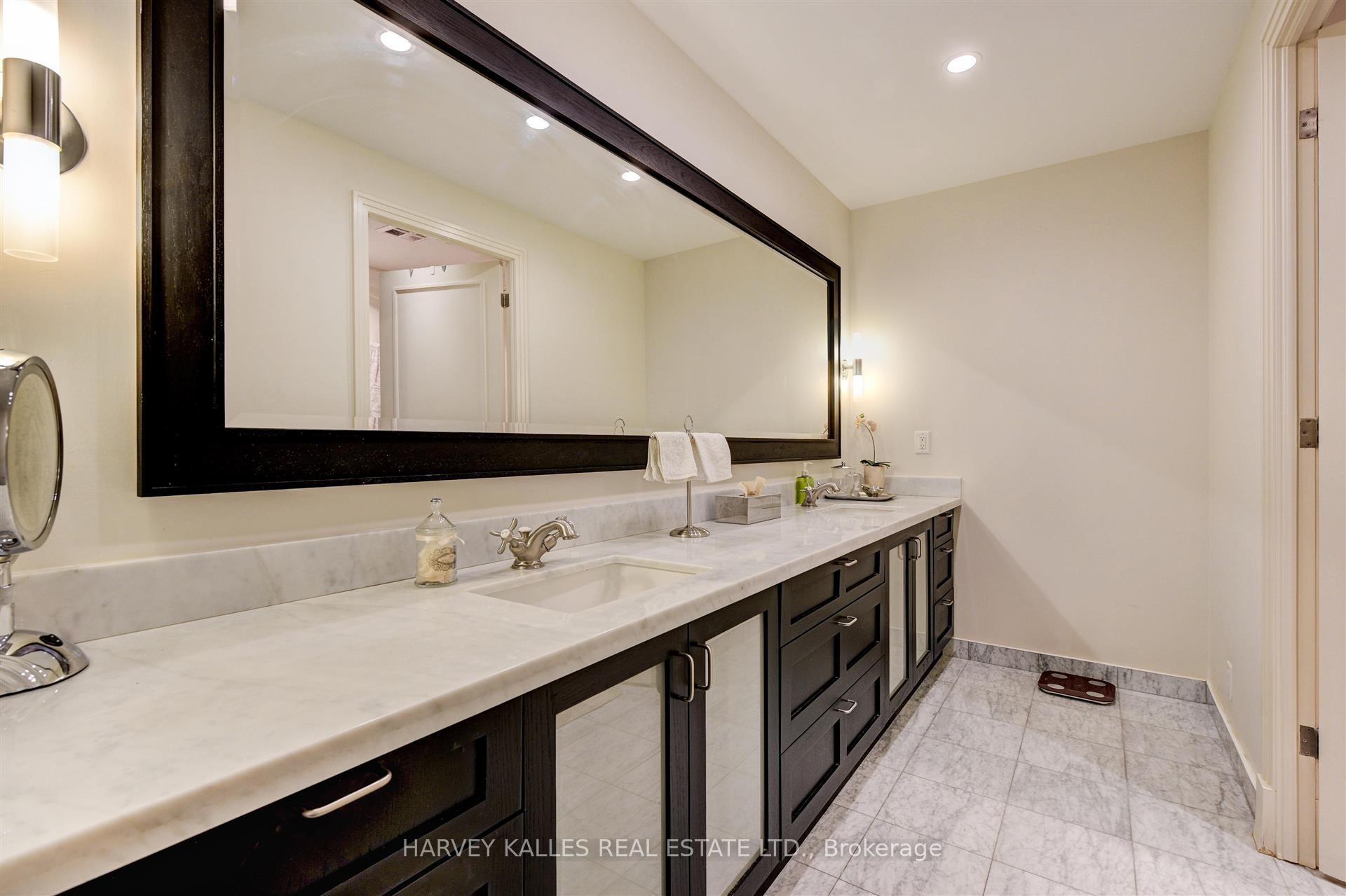 Photo 18 of Unit 708, 99 Avenue Road, Toronto, The Annex — HOMEH