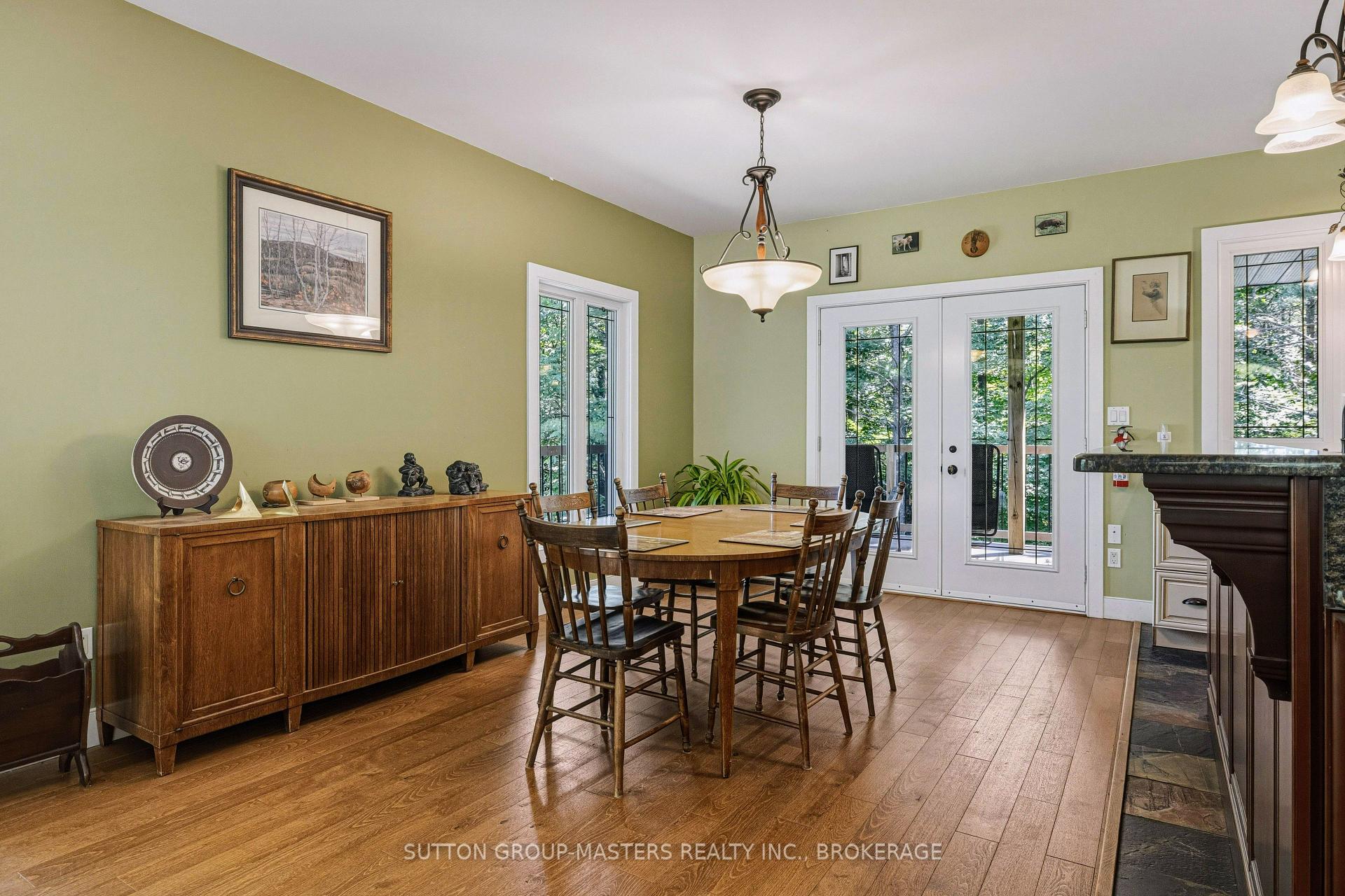 Photo 8 of 139 Country Woods Drive, Frontenac, Frontenac South — HOMEH