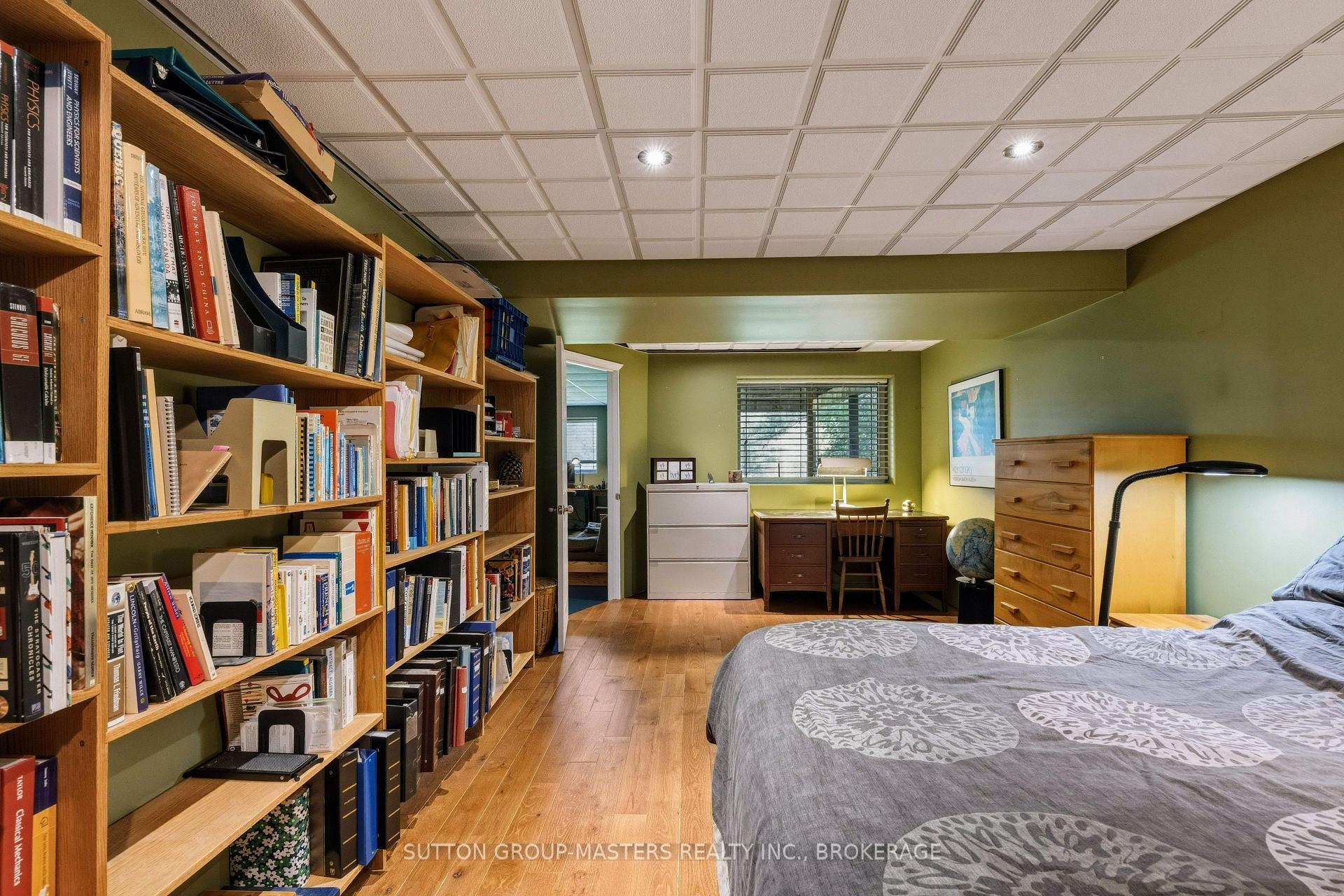Photo 23 of 139 Country Woods Drive, Frontenac, Frontenac South — HOMEH