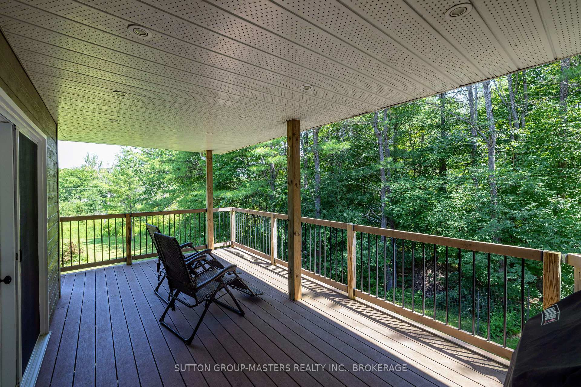 Photo 32 of 139 Country Woods Drive, Frontenac, Frontenac South — HOMEH
