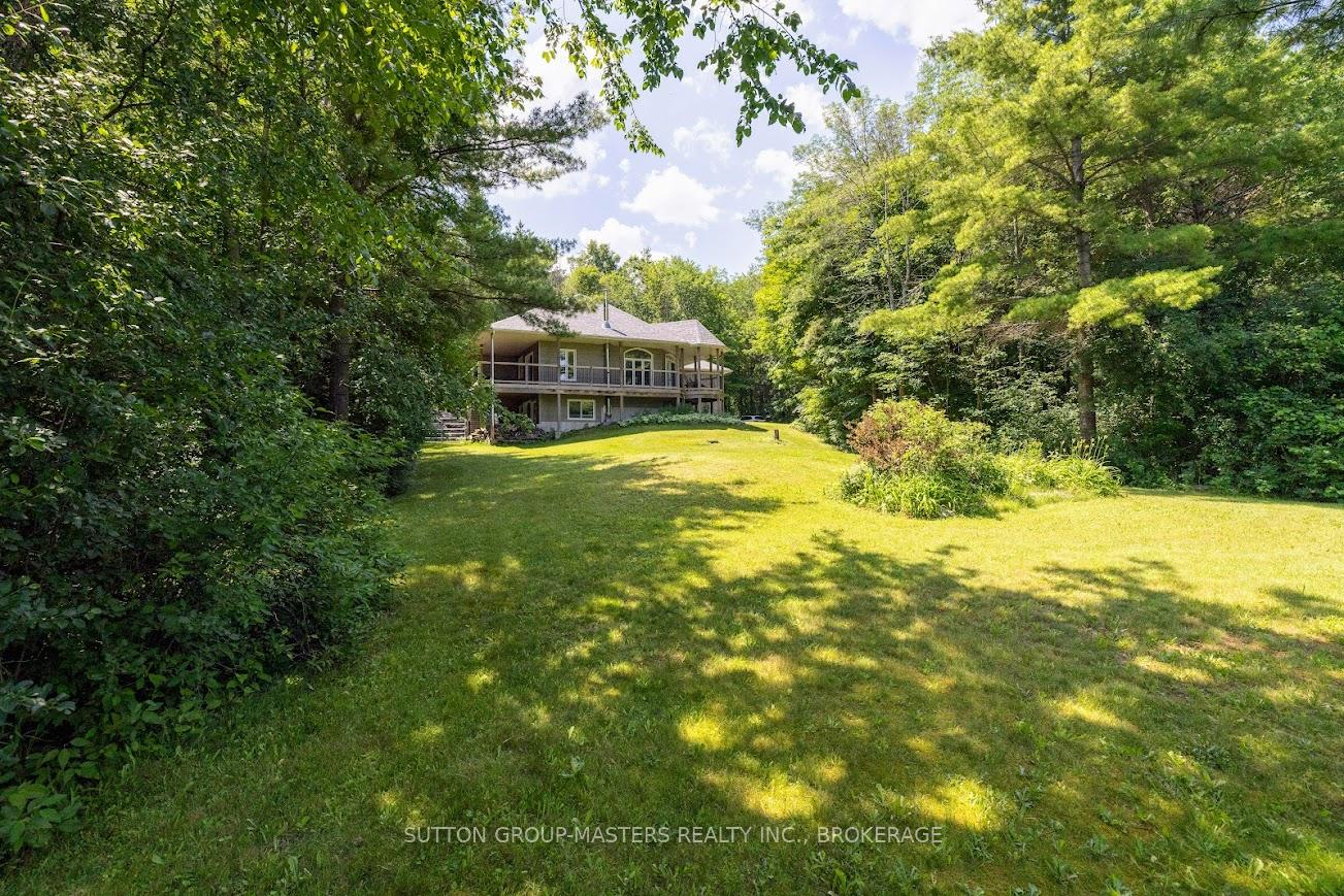 Photo 37 of 139 Country Woods Drive, Frontenac, Frontenac South — HOMEH
