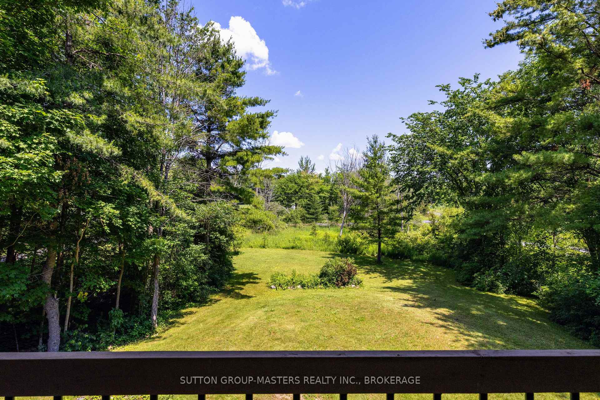 Photo 38 of 139 Country Woods Drive, Frontenac, Frontenac South — HOMEH