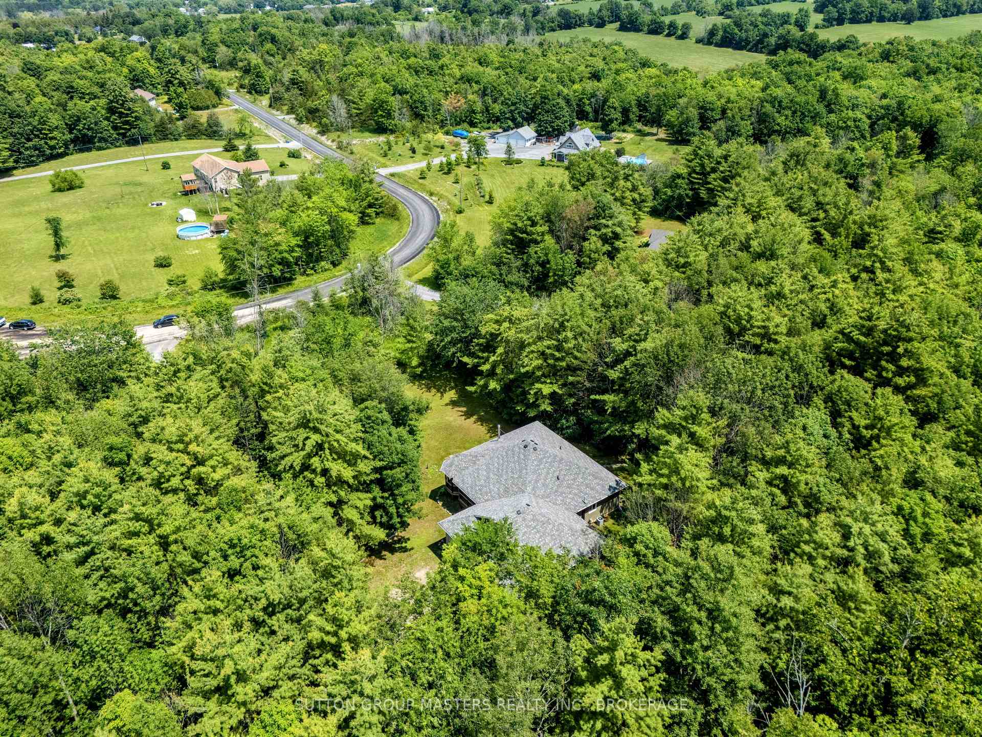 Photo 46 of 139 Country Woods Drive, Frontenac, Frontenac South — HOMEH
