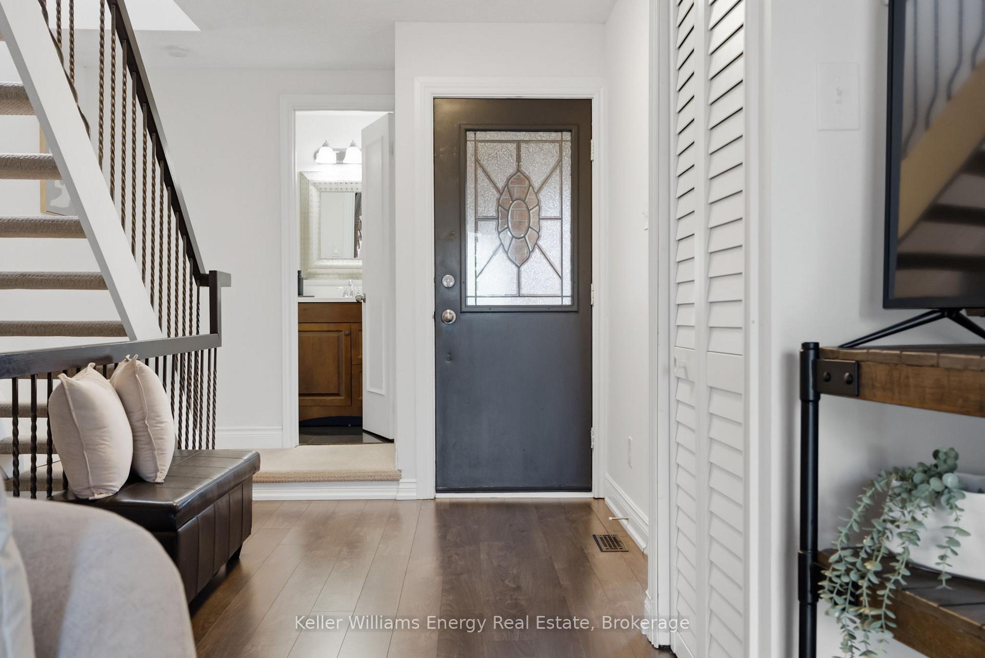 Photo 4 of 25 Habitant Crescent, Whitby, Lynde Creek — HOMEH