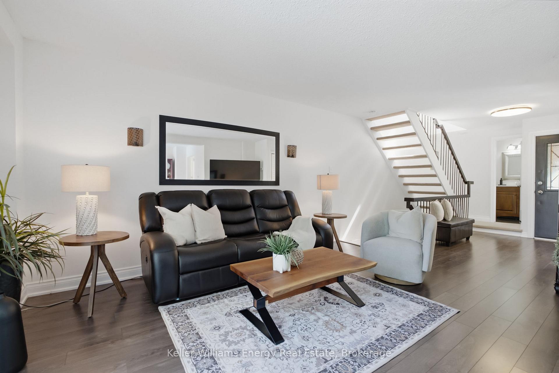 Photo 9 of 25 Habitant Crescent, Whitby, Lynde Creek — HOMEH