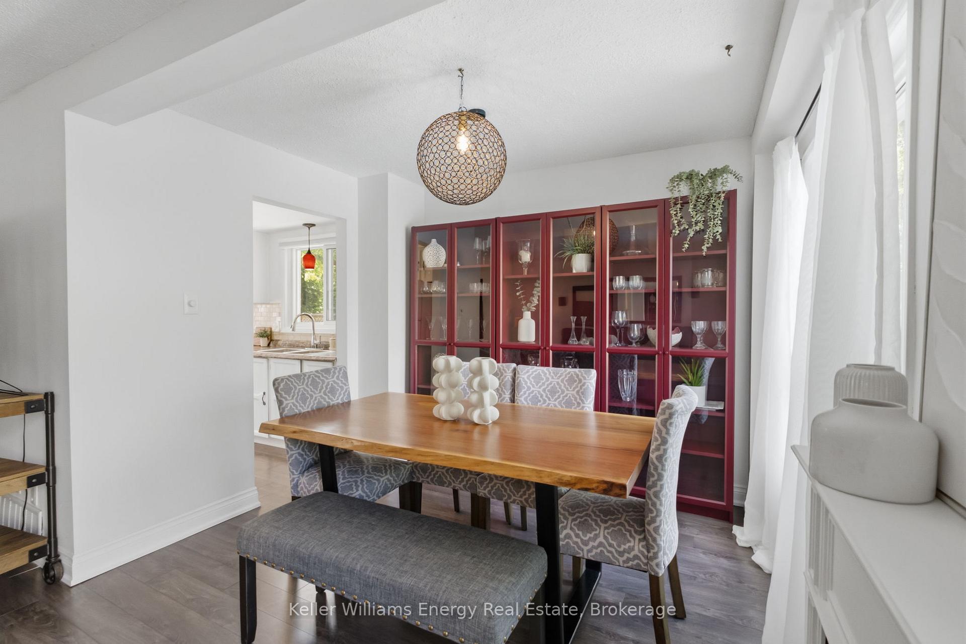 Photo 10 of 25 Habitant Crescent, Whitby, Lynde Creek — HOMEH