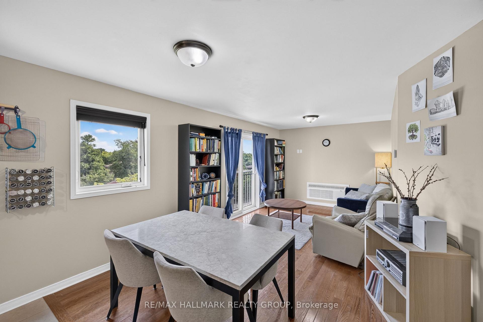 Photo 10 of Unit 401, 646 Cummings Avenue, Ottawa, Castle Heights/Rideau High — HOMEH
