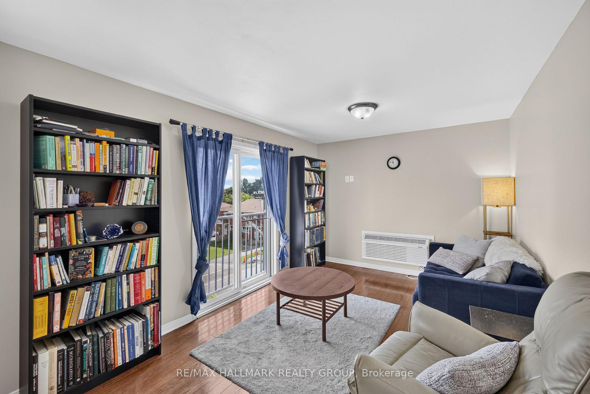 Photo 11 of Unit 401, 646 Cummings Avenue, Ottawa, Castle Heights/Rideau High — HOMEH