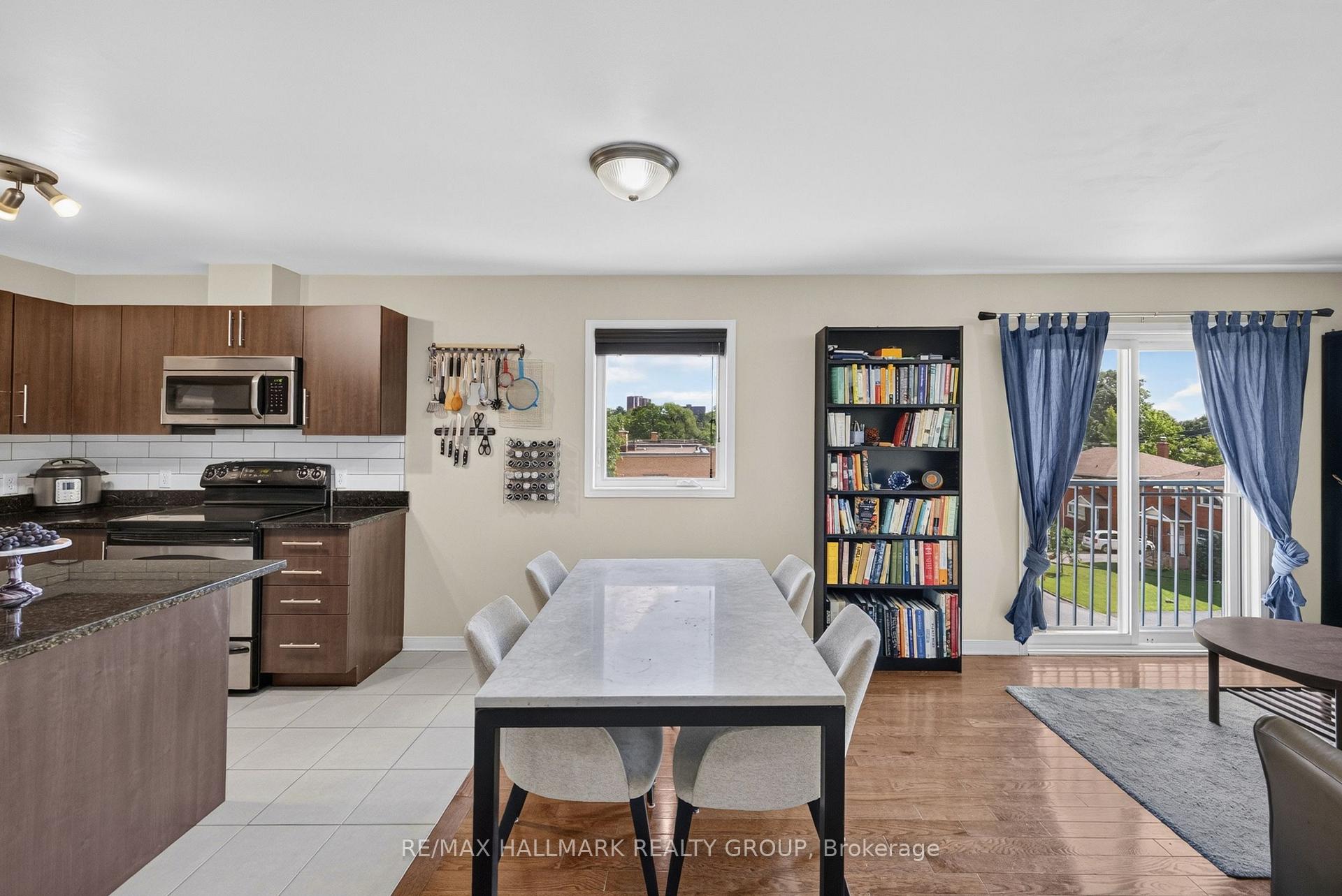 Photo 15 of Unit 401, 646 Cummings Avenue, Ottawa, Castle Heights/Rideau High — HOMEH