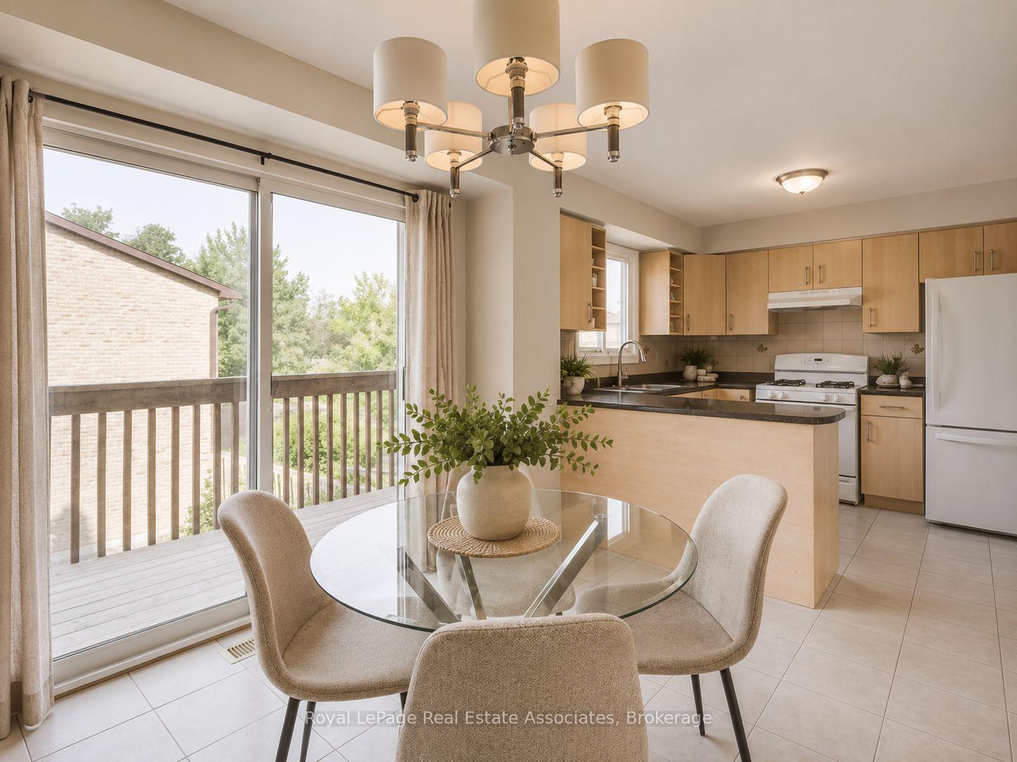Photo 6 of Unit 65, 3345 Silverado Drive, Mississauga, Mississauga Valleys — HOMEH