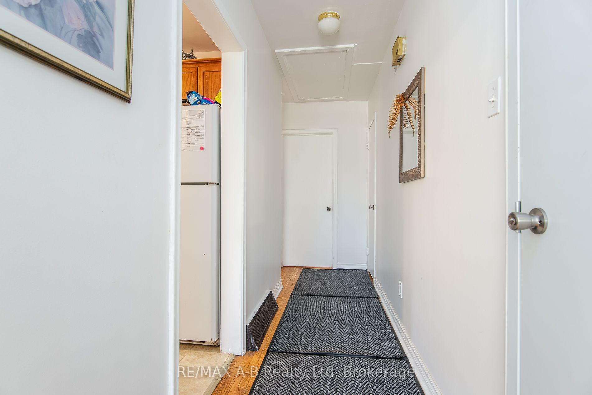 Photo 19 of 727 Frederick Street, Kitchener, Heritage Park/Rosemount — HOMEH