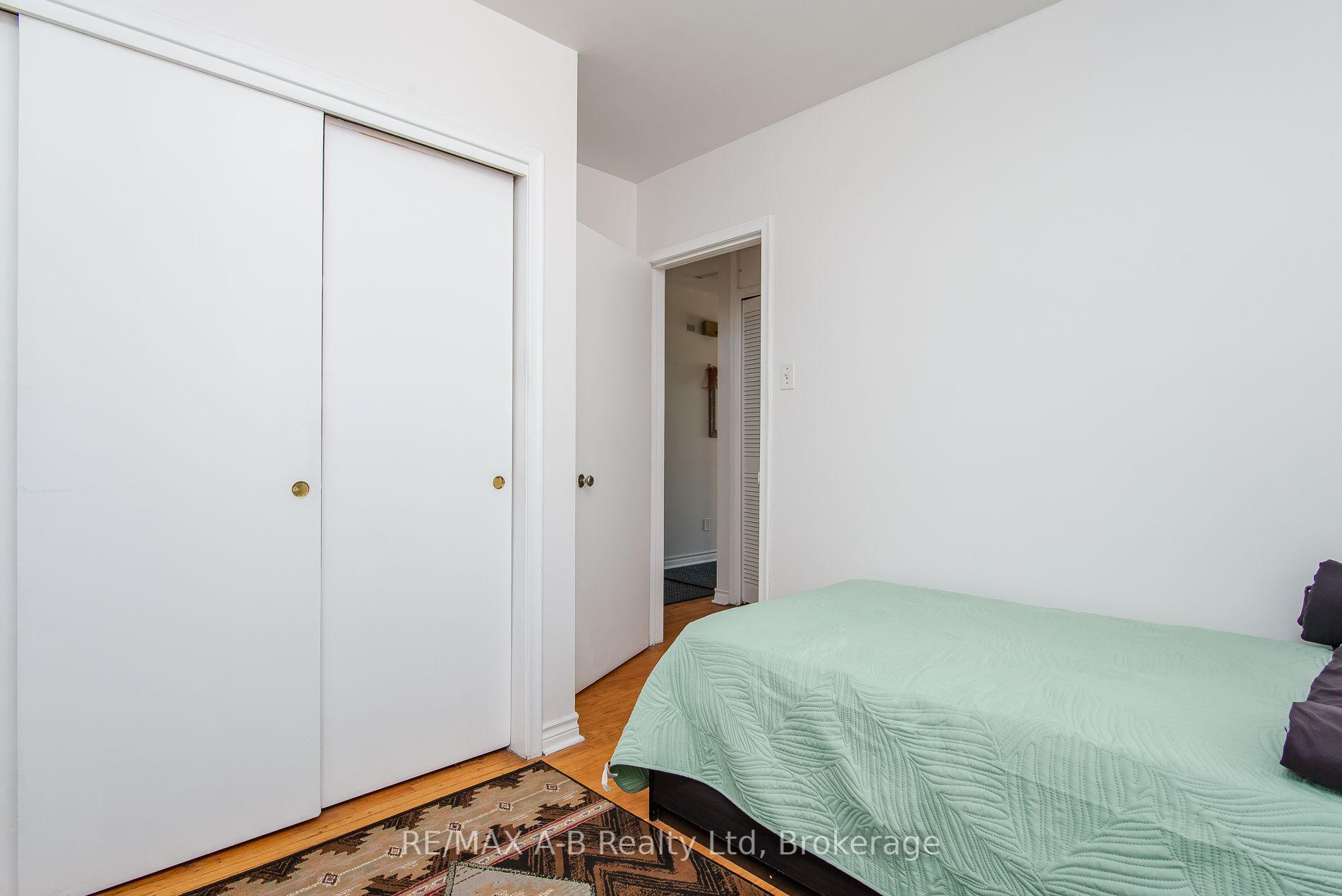 Photo 22 of 727 Frederick Street, Kitchener, Heritage Park/Rosemount — HOMEH