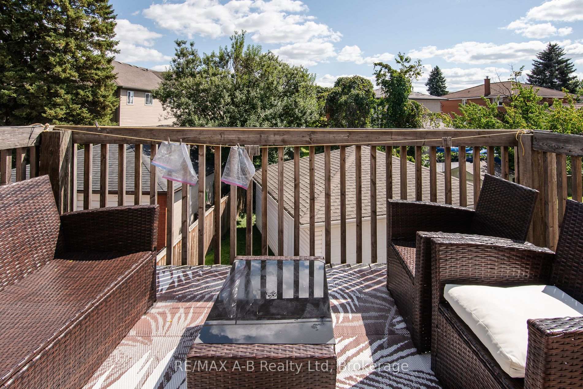 Photo 23 of 727 Frederick Street, Kitchener, Heritage Park/Rosemount — HOMEH