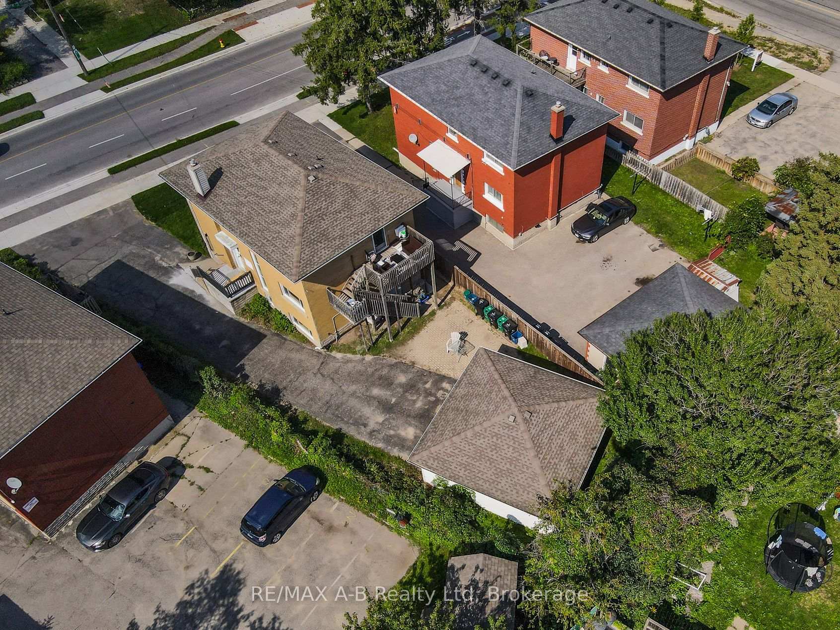Photo 71 of 727 Frederick Street, Kitchener, Heritage Park/Rosemount — HOMEH