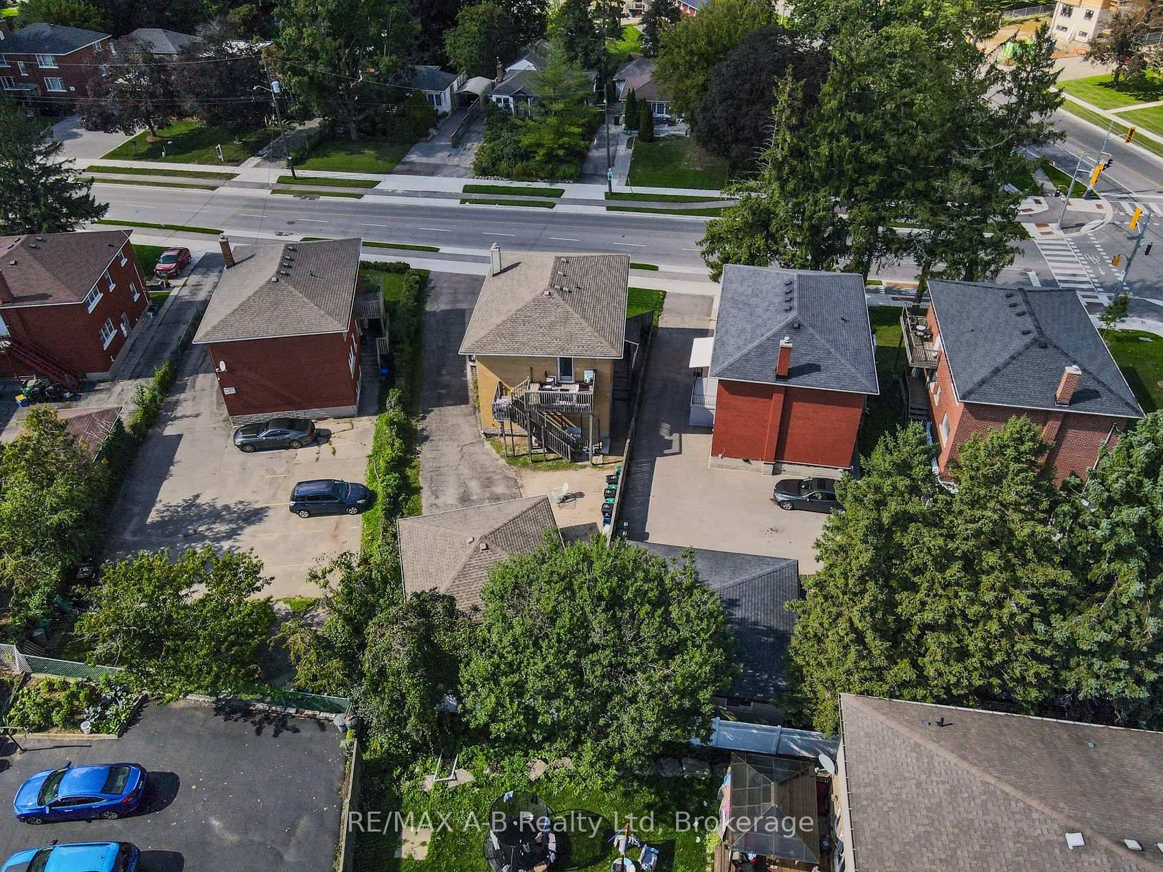 Photo 72 of 727 Frederick Street, Kitchener, Heritage Park/Rosemount — HOMEH