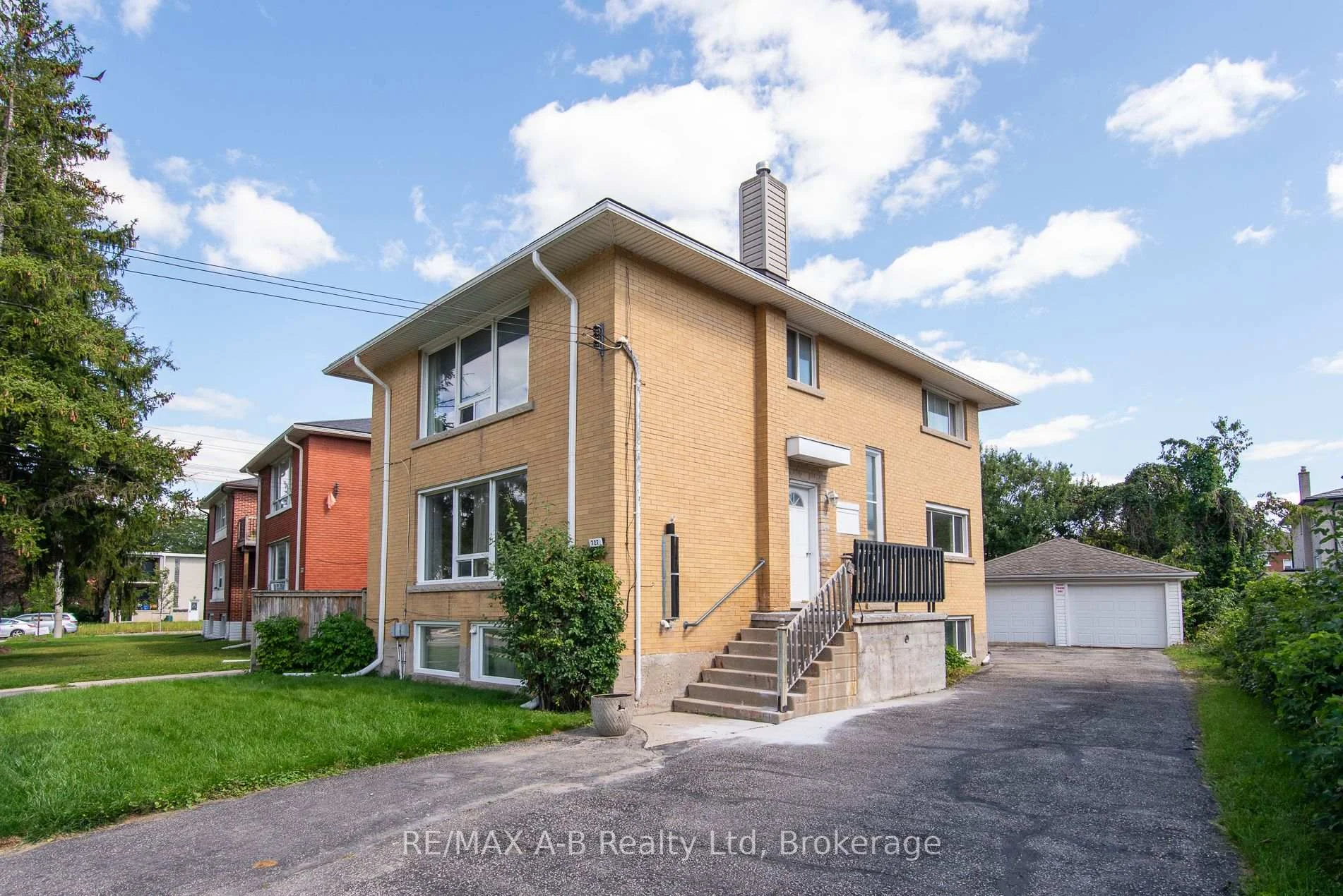 Photo of 727 Frederick Street