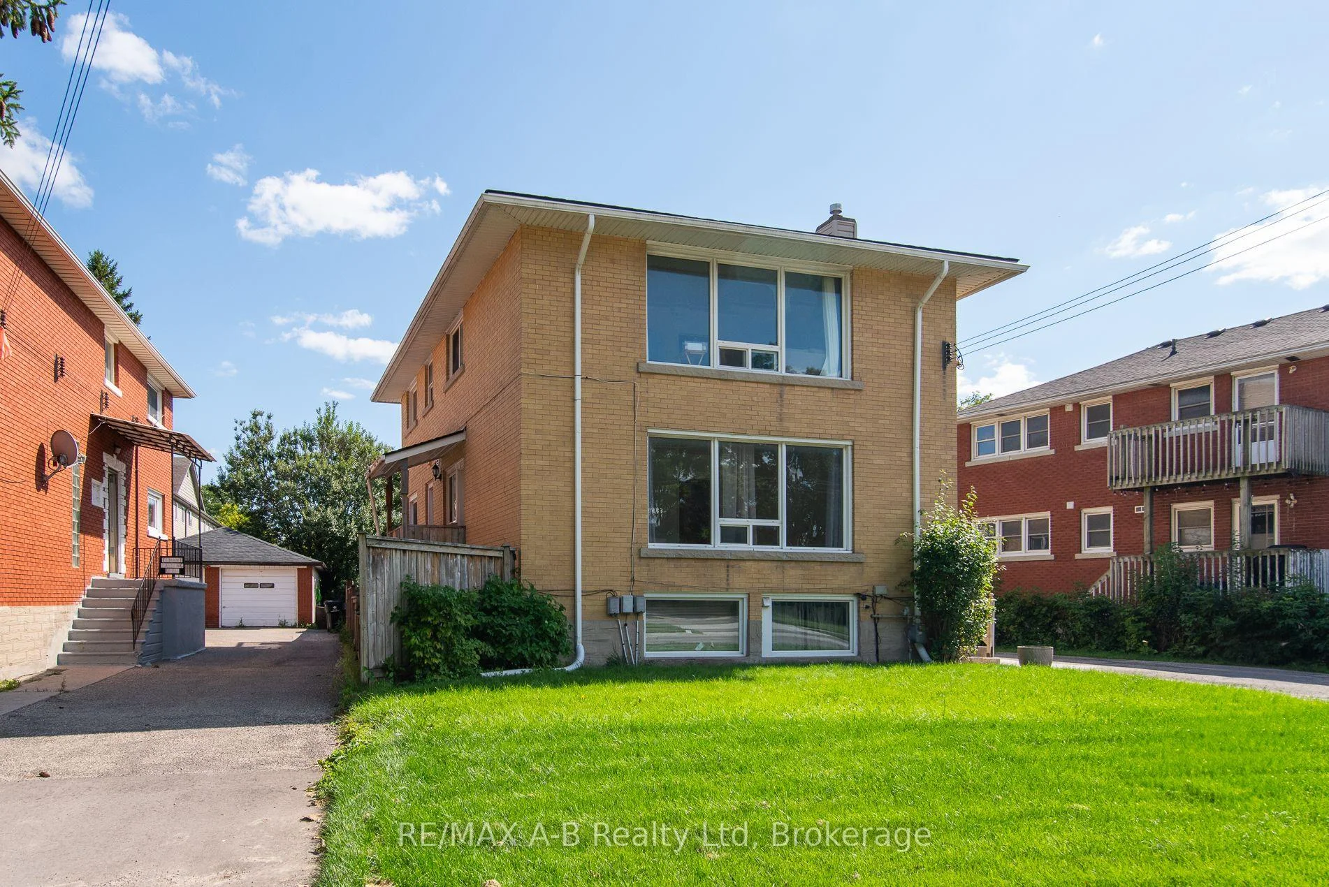 Photo 33 of 727 Frederick Street, Kitchener, Heritage Park/Rosemount — HOMEH