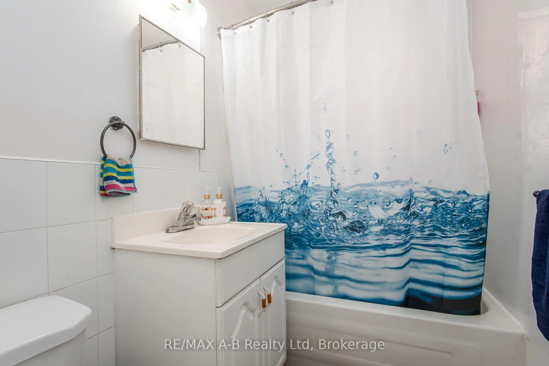 Photo 50 of 727 Frederick Street, Kitchener, Heritage Park/Rosemount — HOMEH