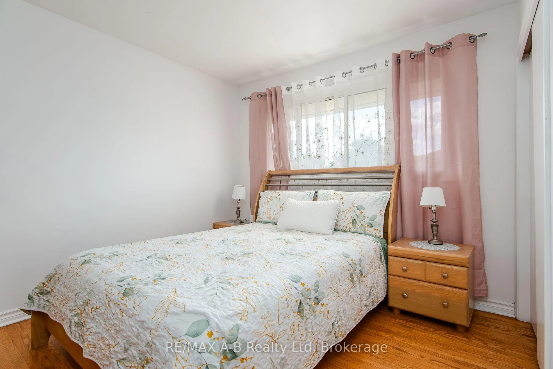 Photo 53 of 727 Frederick Street, Kitchener, Heritage Park/Rosemount — HOMEH