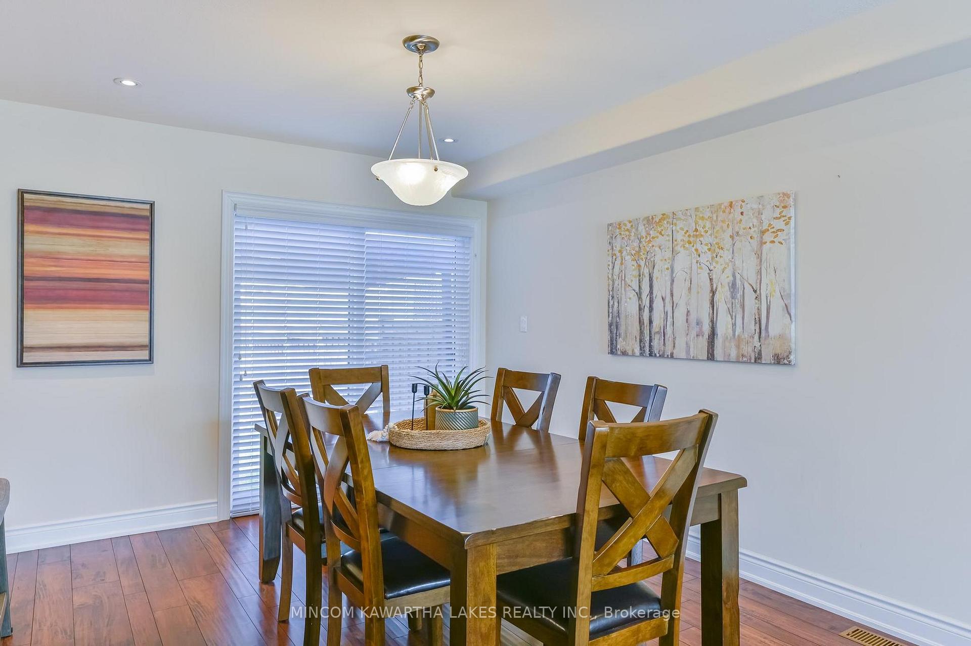 Photo 11 of 849 Broadway Boulevard, Peterborough, Northcrest Ward 5 — HOMEH