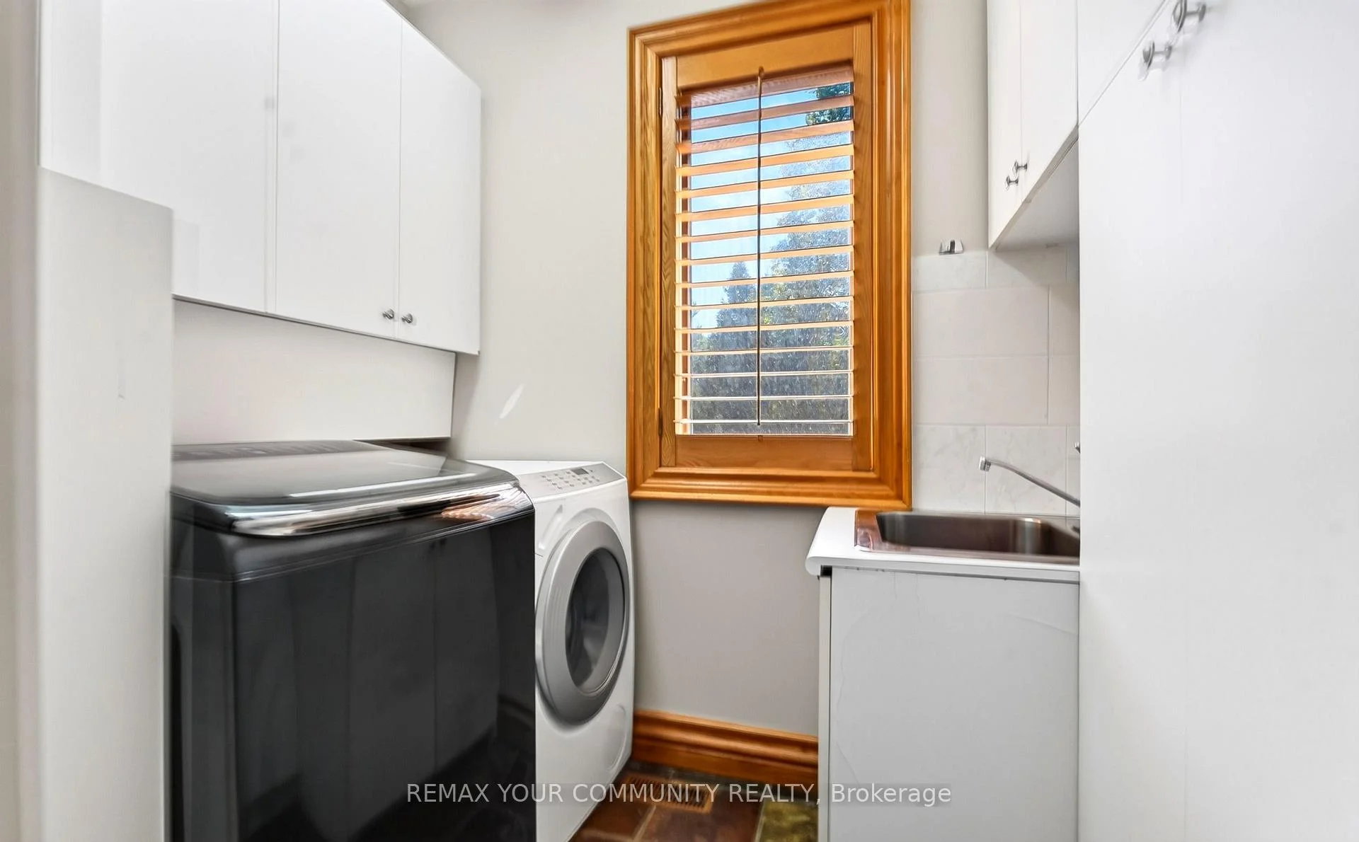 Photo 14 of 76 Silver Fox Place, Vaughan, Rural Vaughan — HOMEH