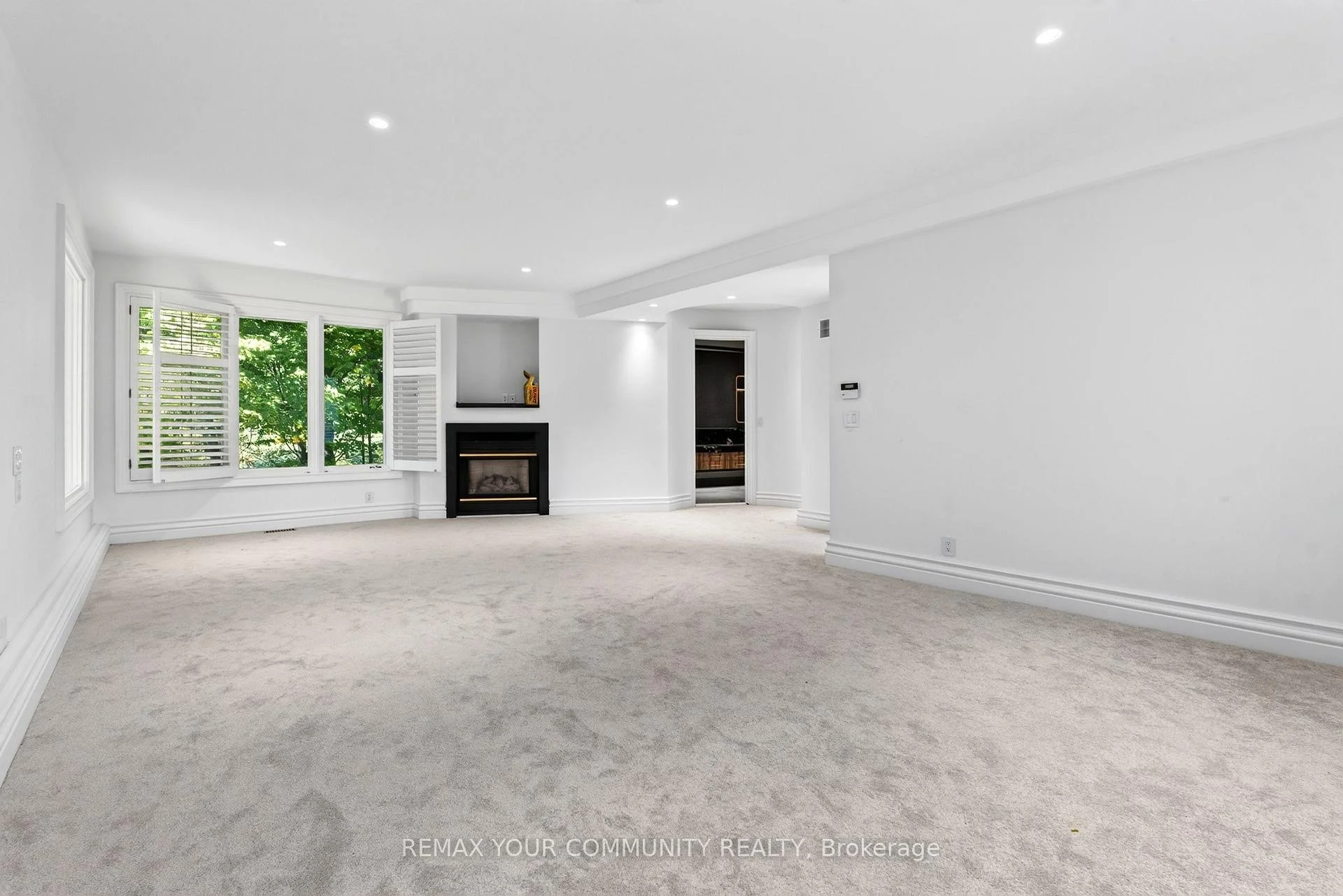 Photo 42 of 76 Silver Fox Place, Vaughan, Rural Vaughan — HOMEH